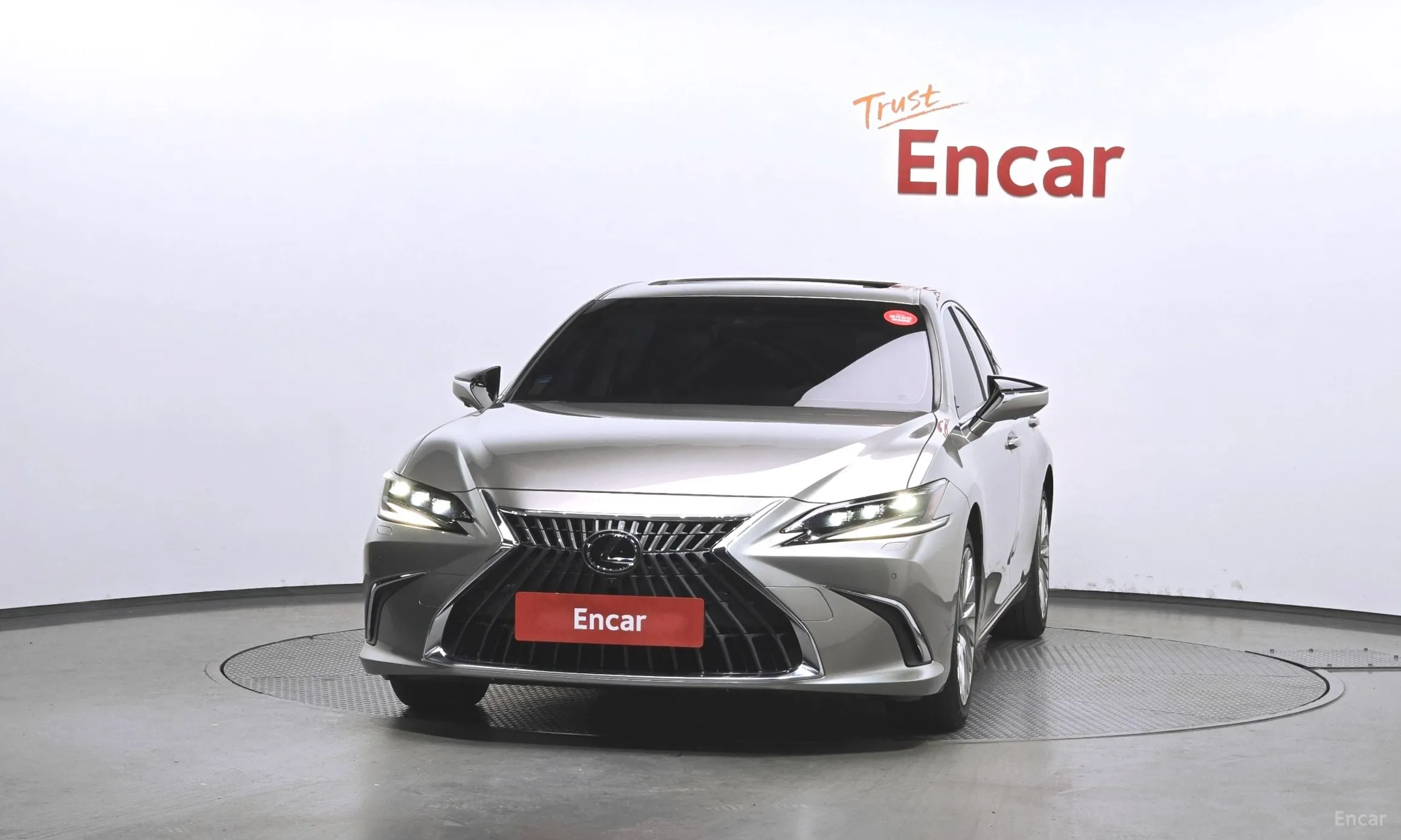 Lexus ES300h 7th Generation превью 3