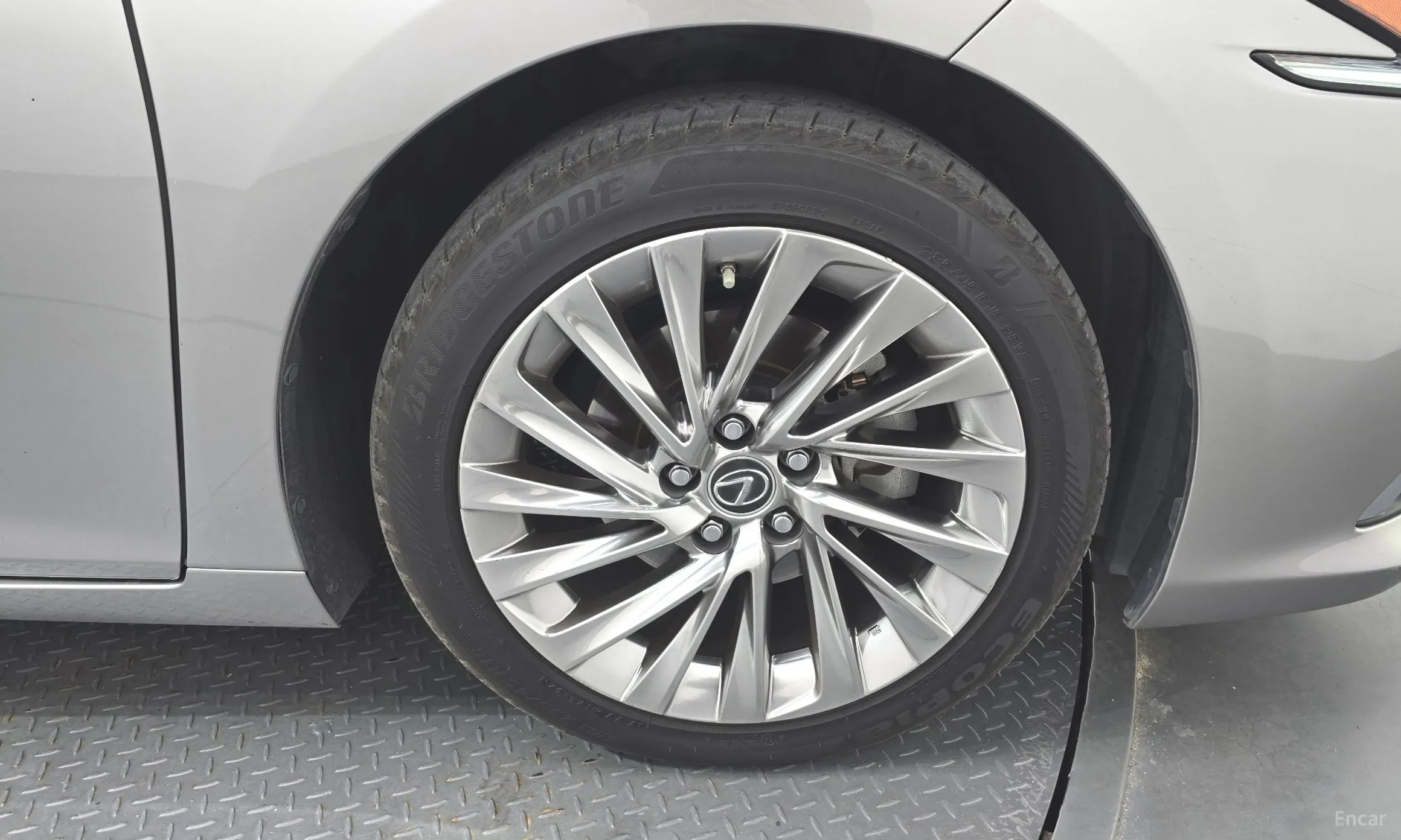Lexus ES300h 7th Generation превью 5