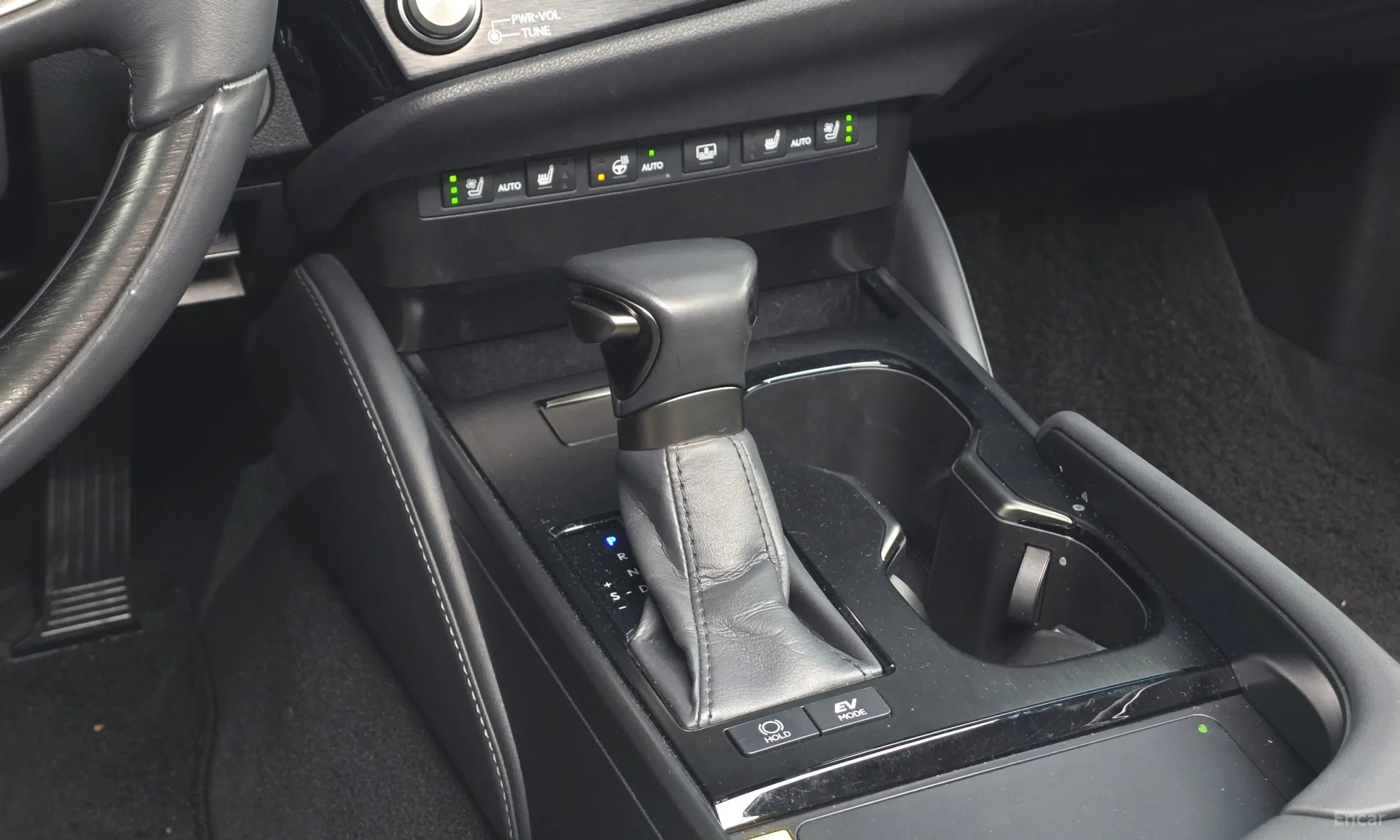 Lexus ES300h 7th Generation превью 9