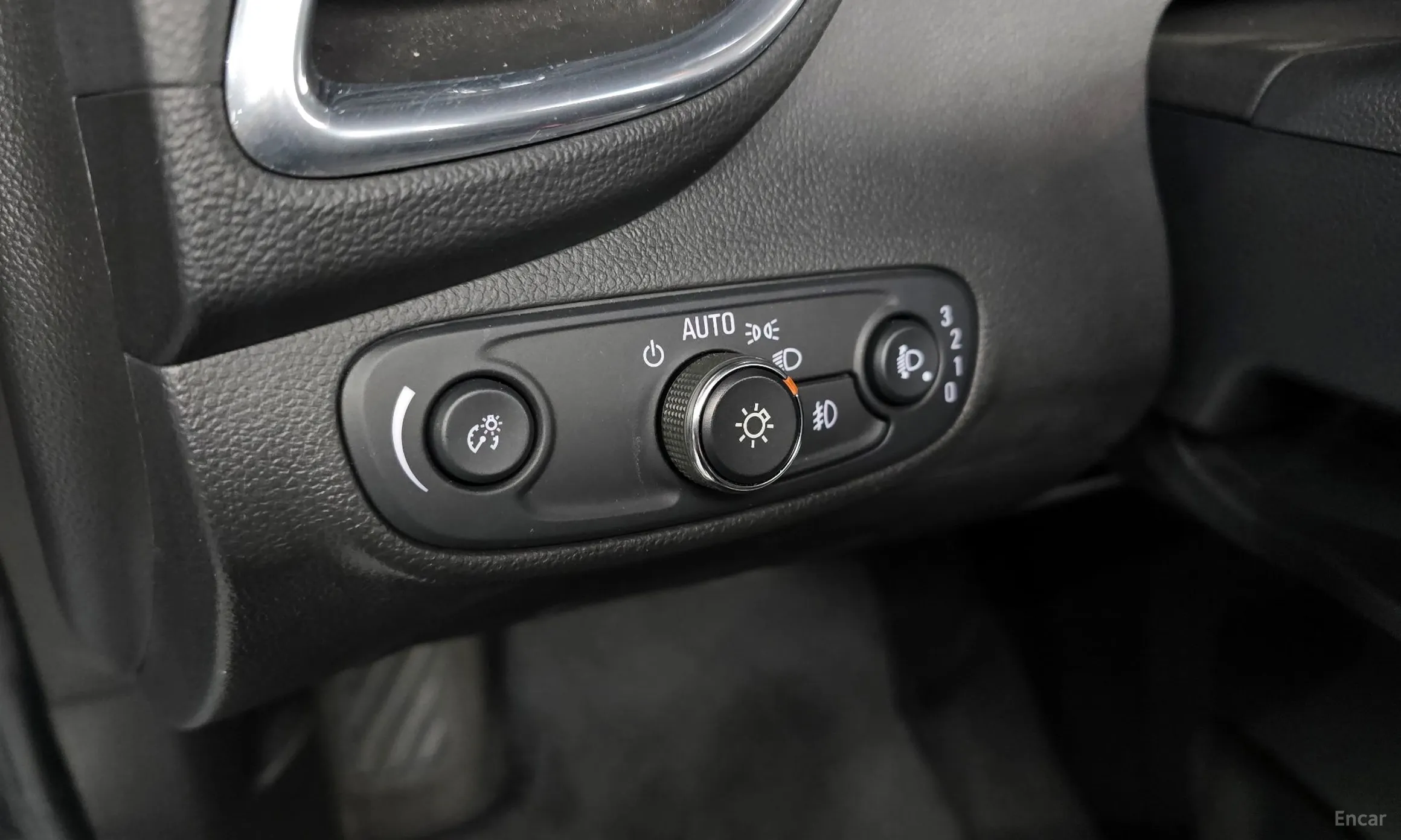 Chevrolet (GM Daewoo) Trax превью 17