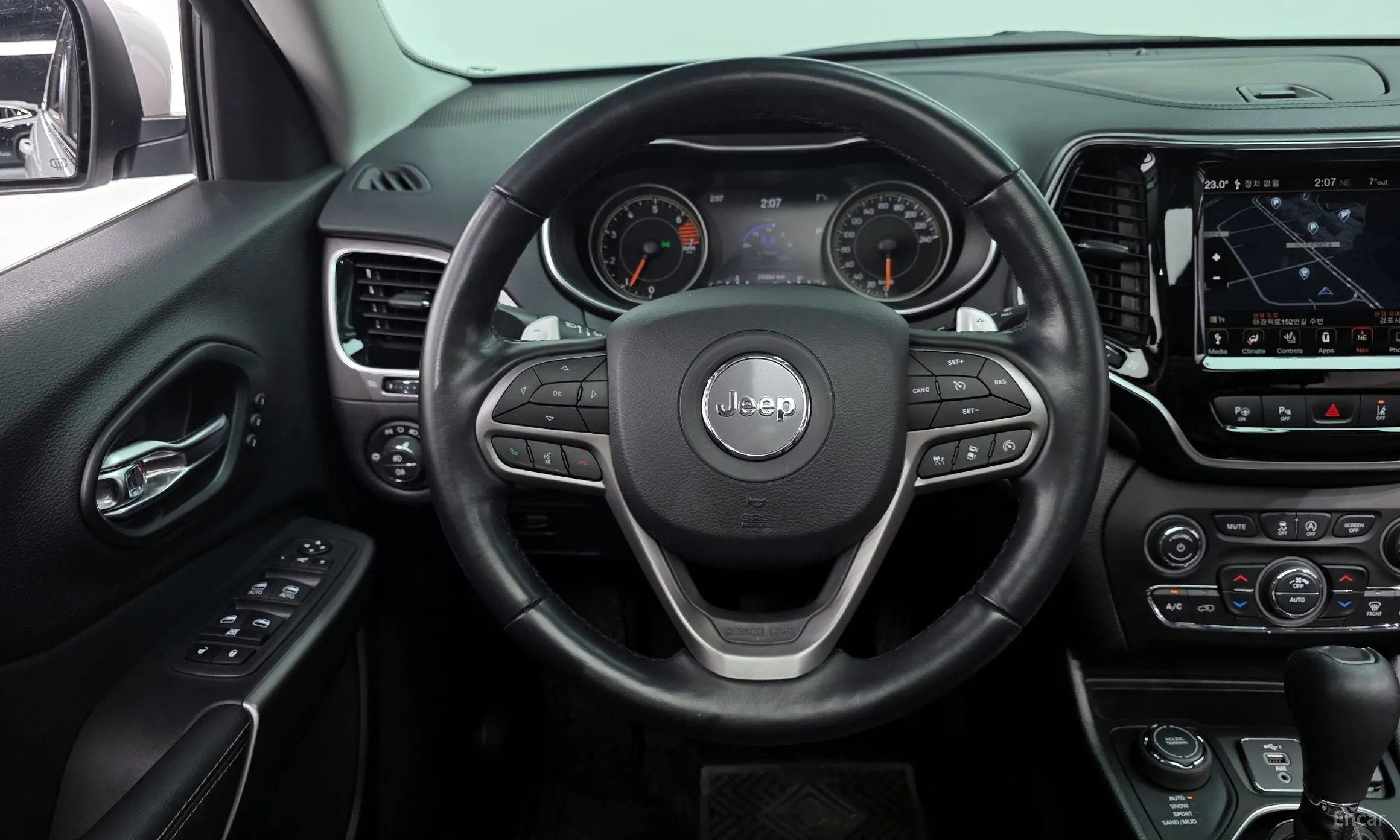Jeep Cherokee (KL) превью 13