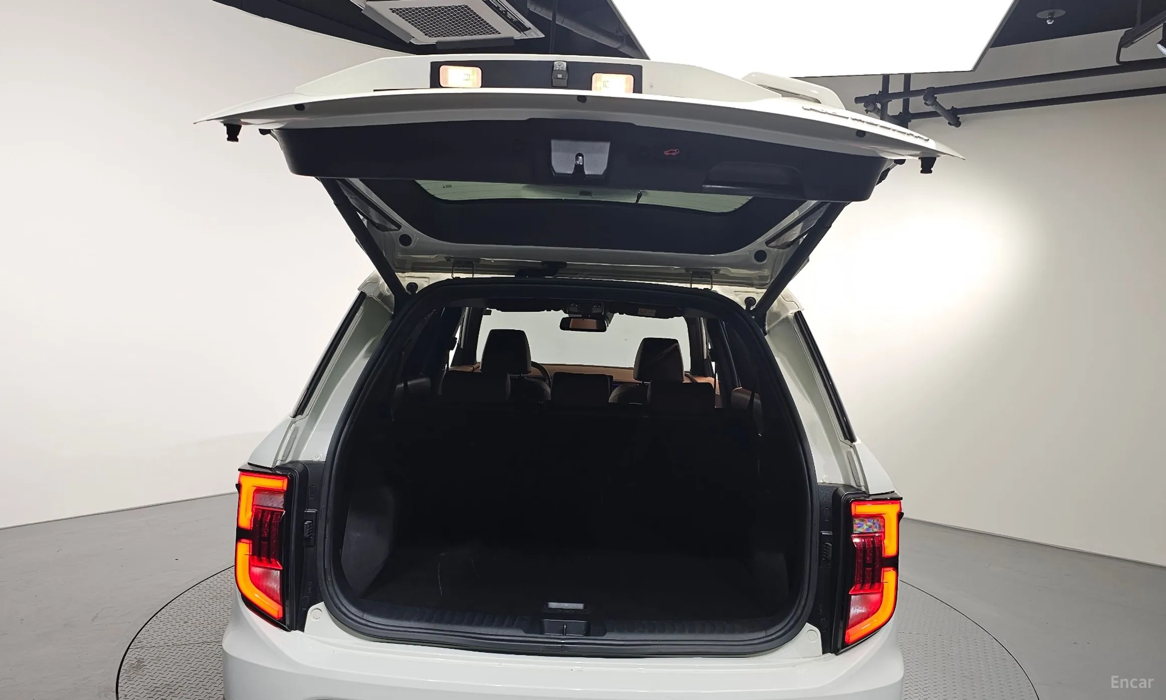 KG Mobility (SsangYong) Torres превью 20