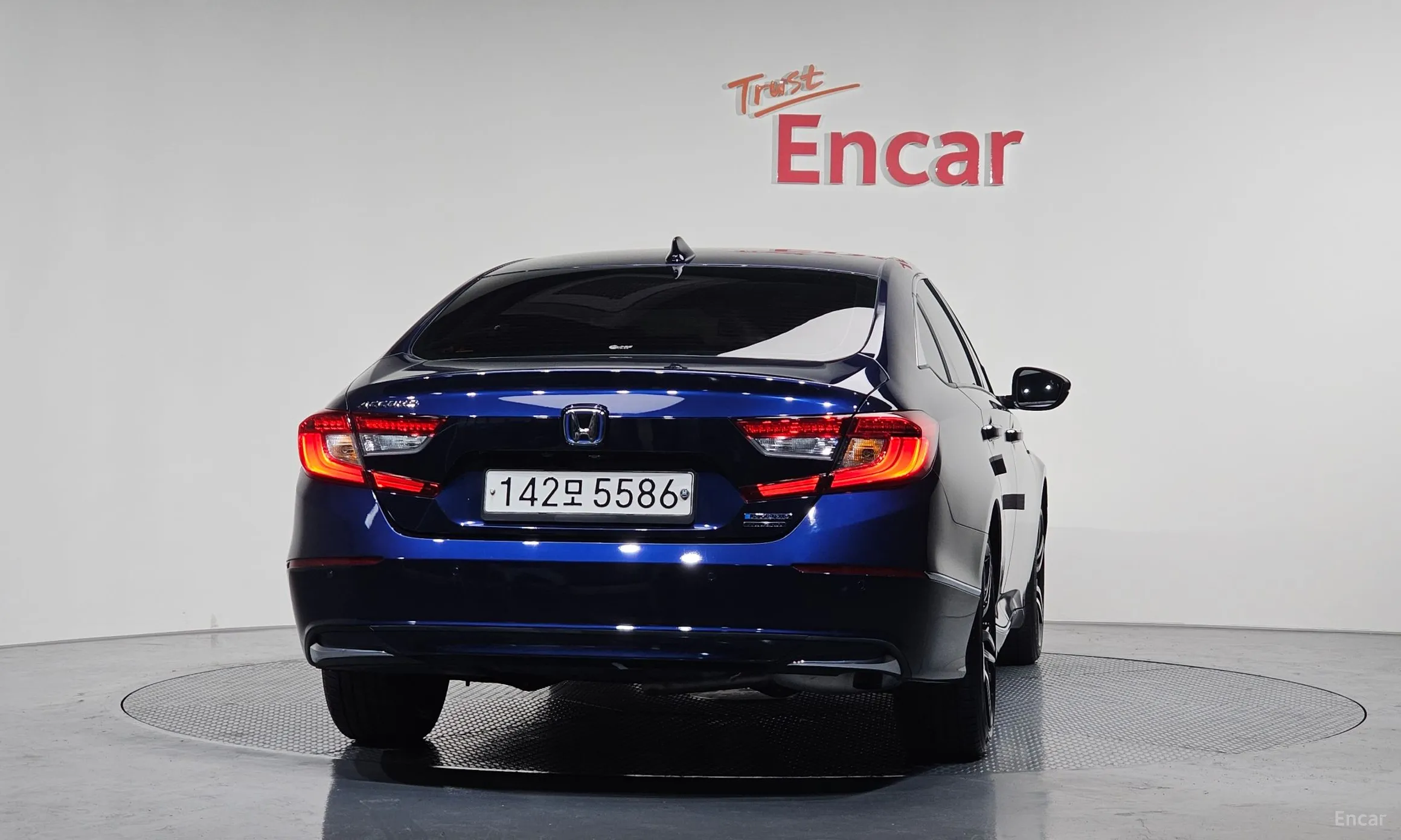 Honda Accord 10th Generation превью 4