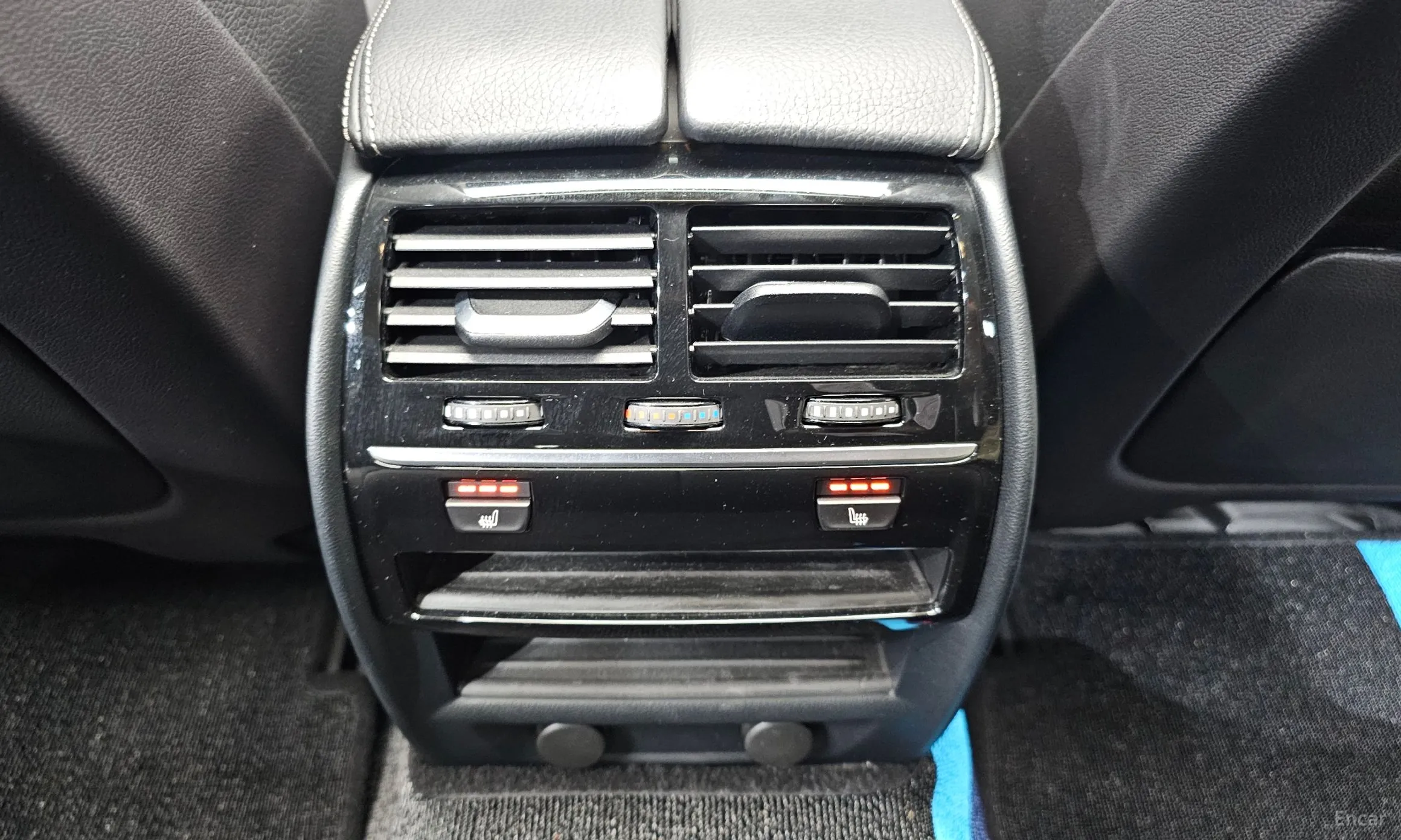 BMW 5 Series (G30) превью 18