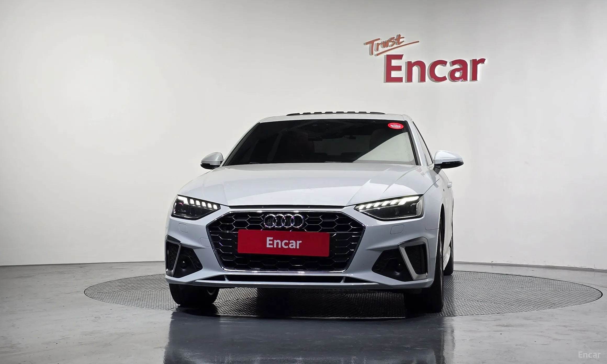 Audi A4 (B9) превью 3