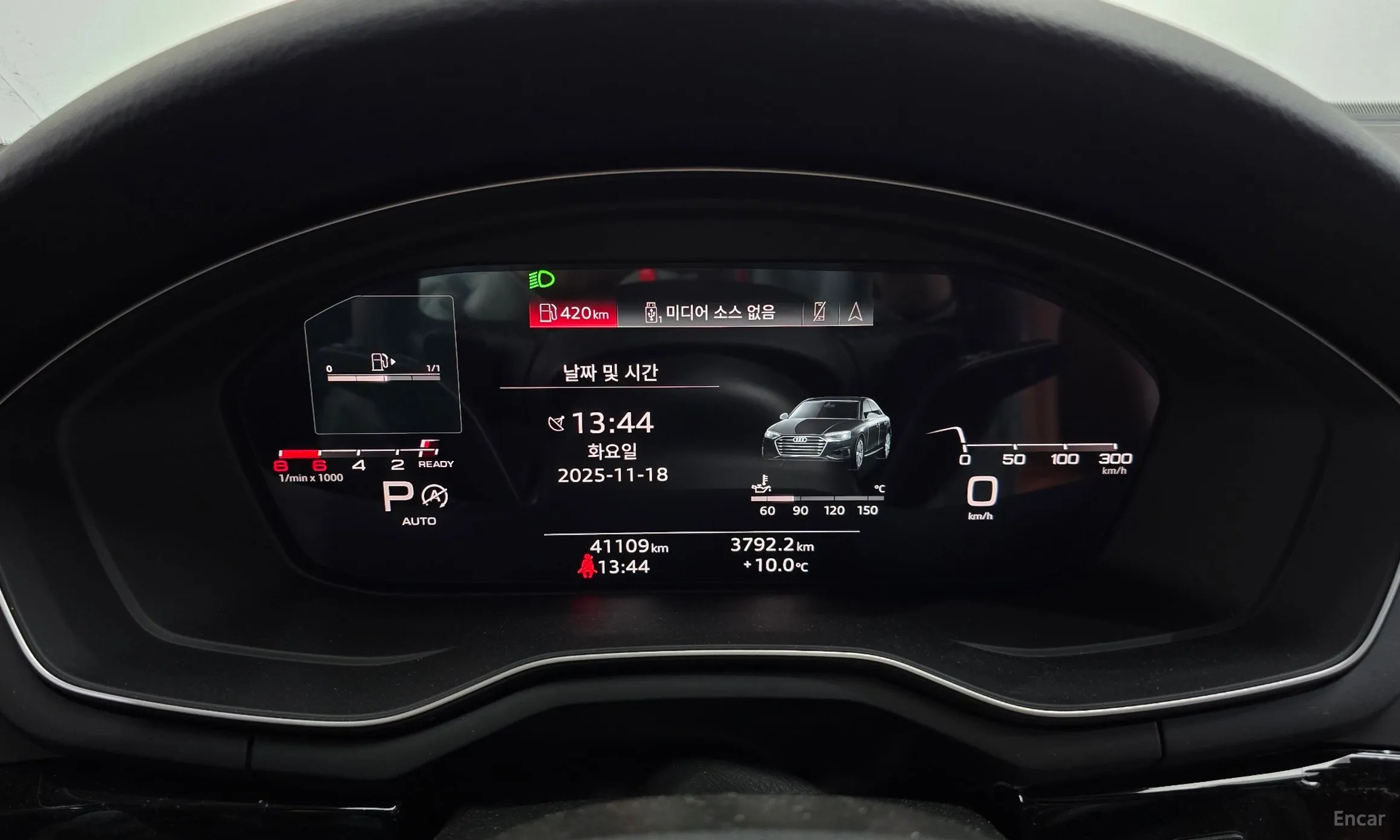 Audi A4 (B9) превью 8