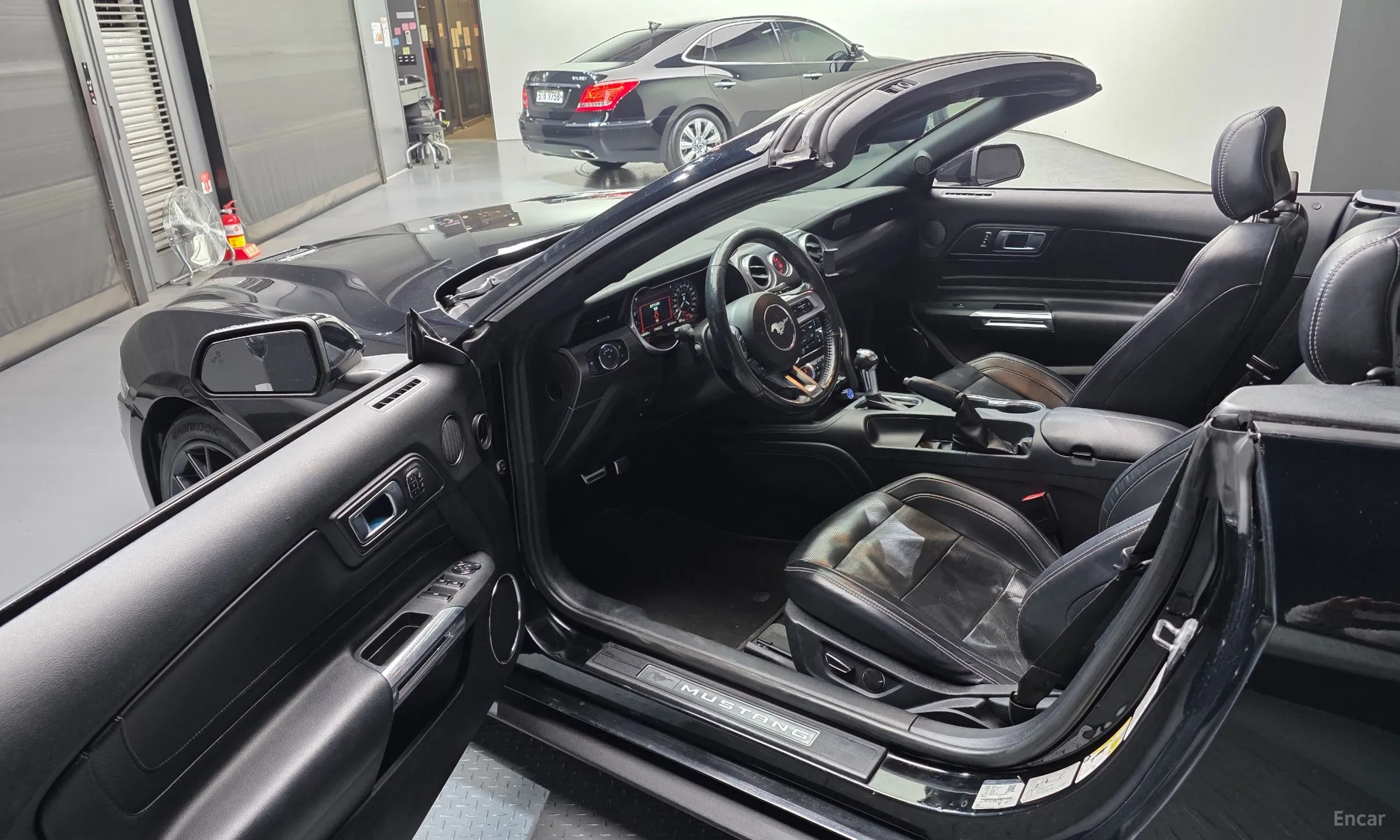 Ford Mustang превью 10