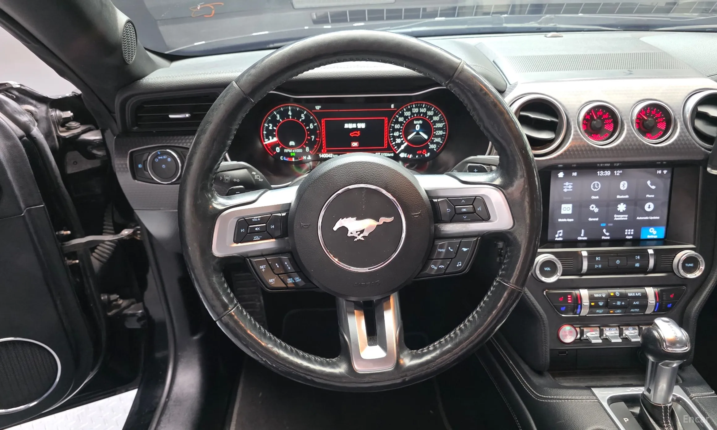 Ford Mustang превью 13