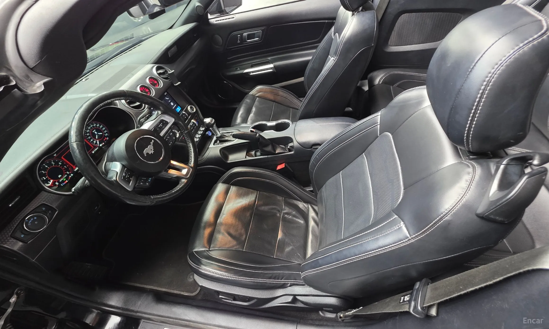 Ford Mustang превью 7