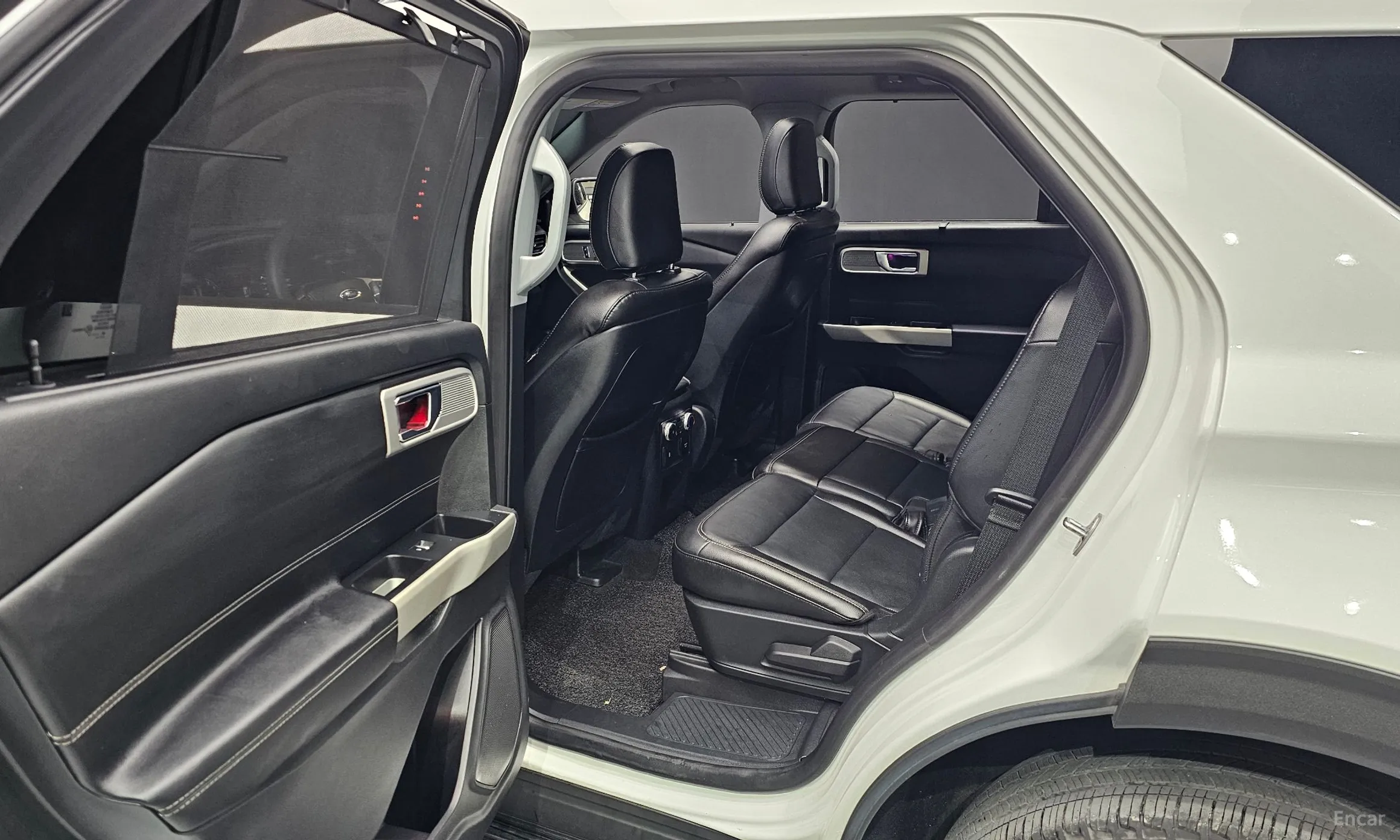 Ford Explorer 6th Generation превью 12