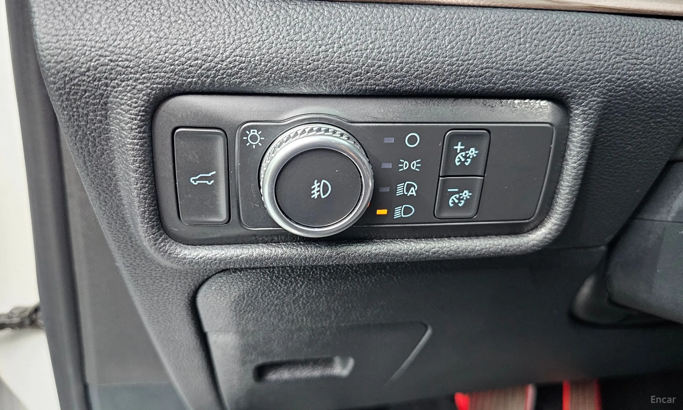 Ford Explorer 6th Generation превью 17
