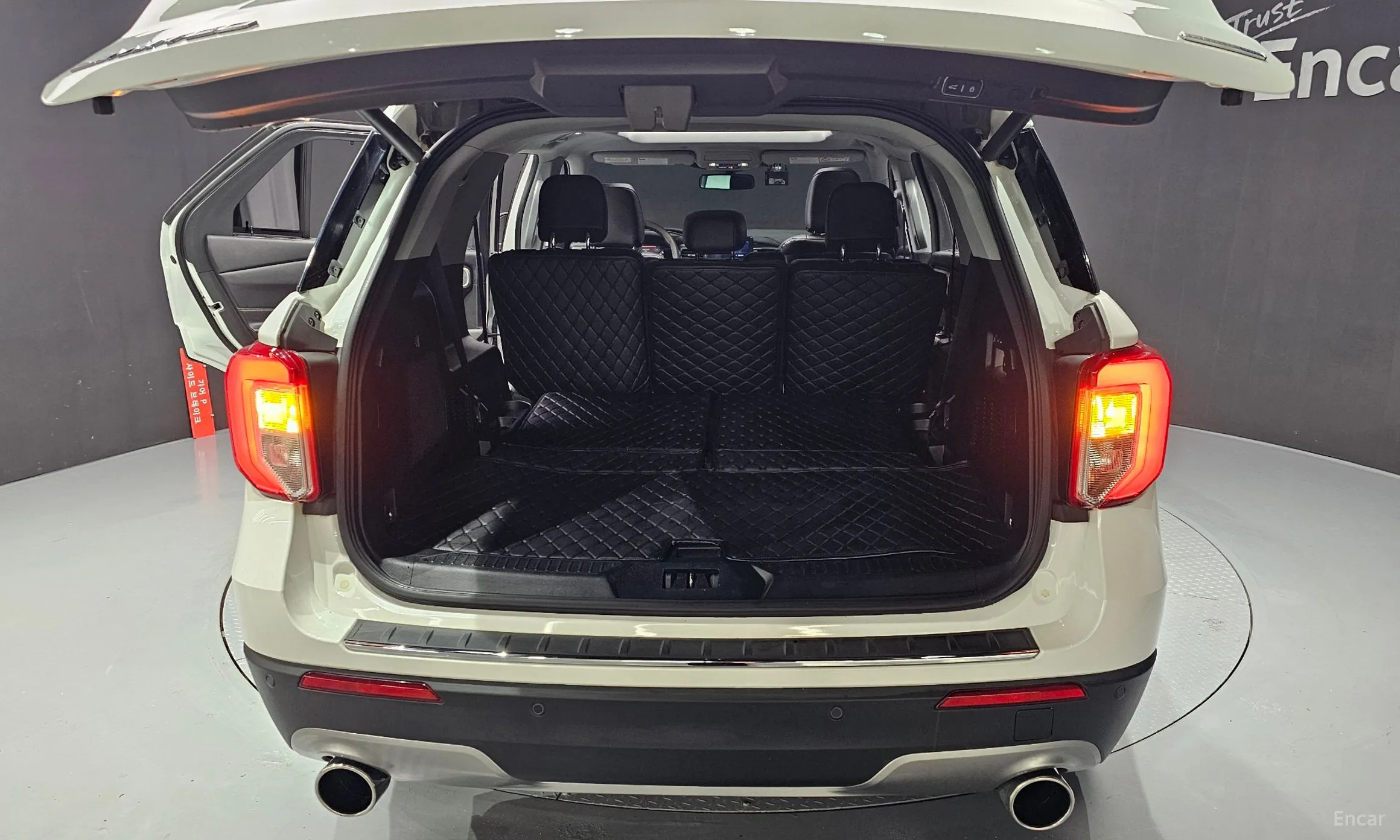 Ford Explorer 6th Generation превью 20