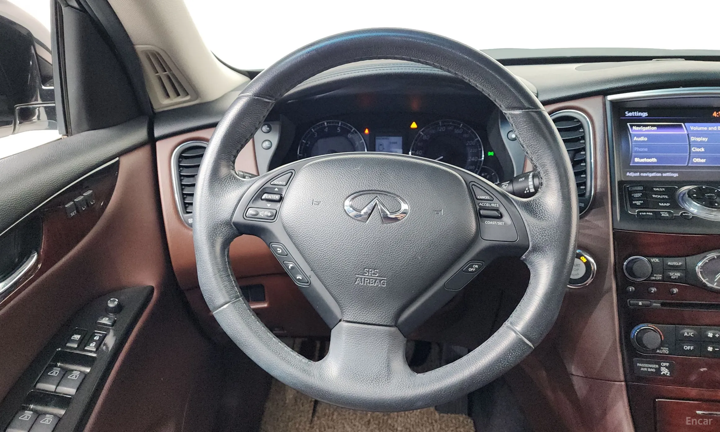 Infiniti QX50 превью 13