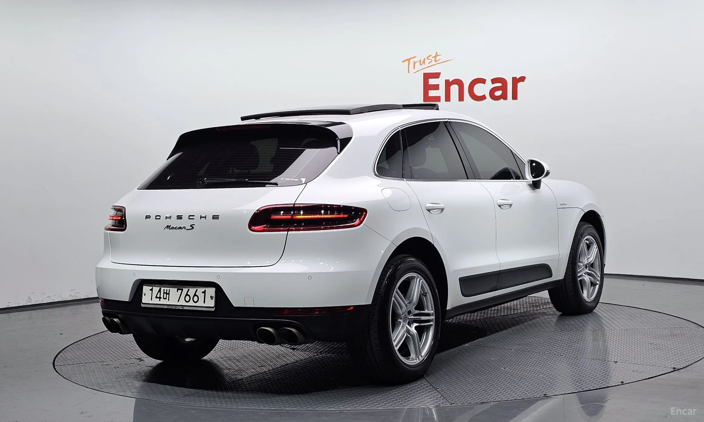 Porsche Macan превью 2