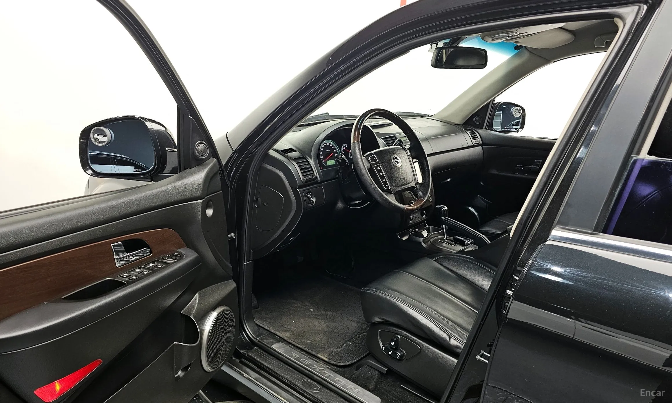 KG Mobility (SsangYong) Rexton W превью 11