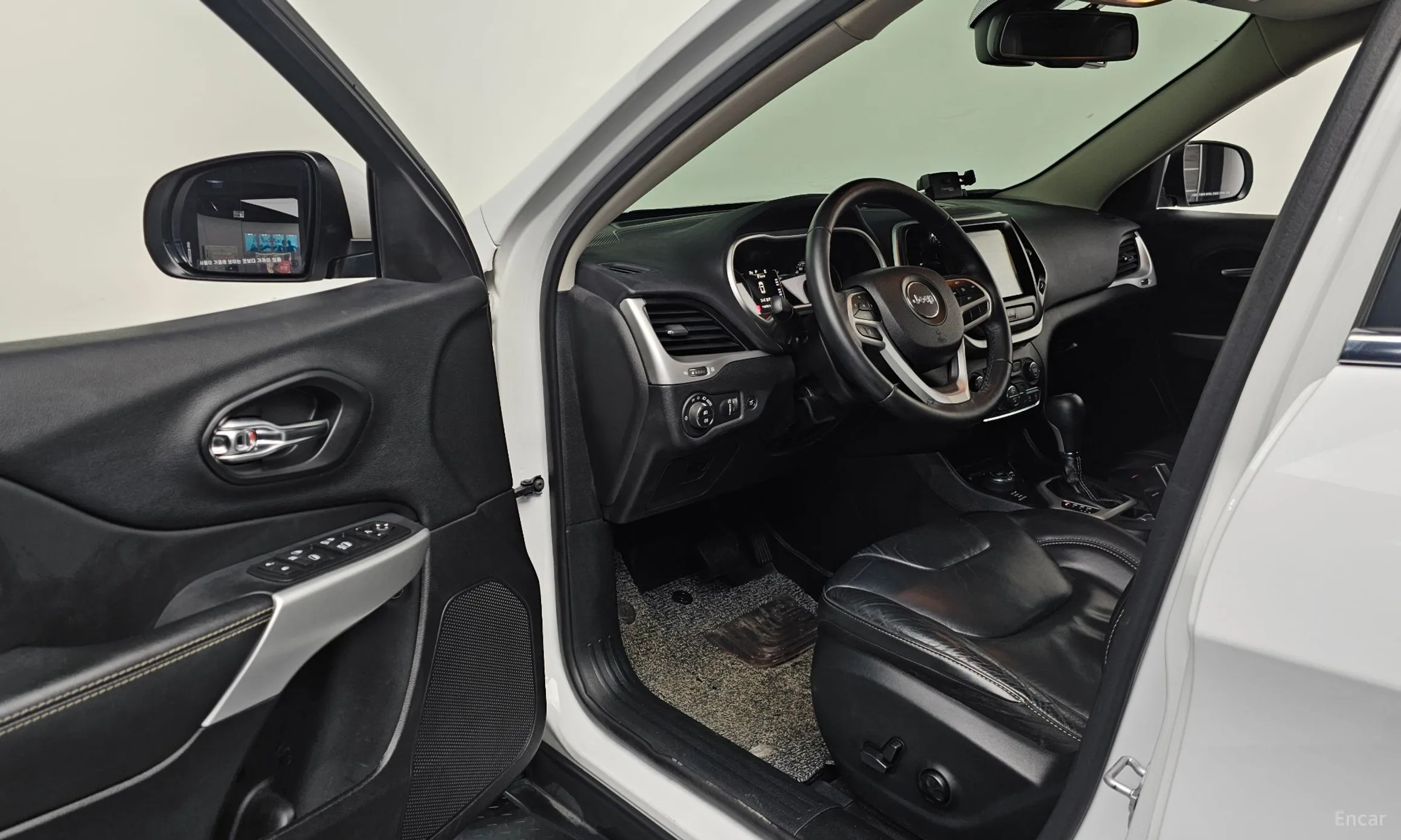 Jeep Cherokee (KL) превью 10
