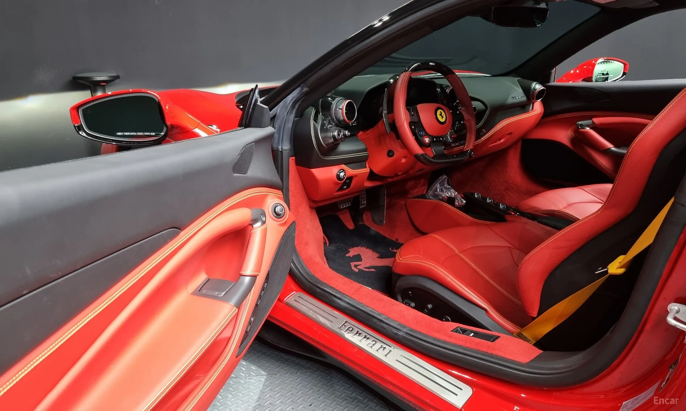 Ferrari F8 Tributo превью 10