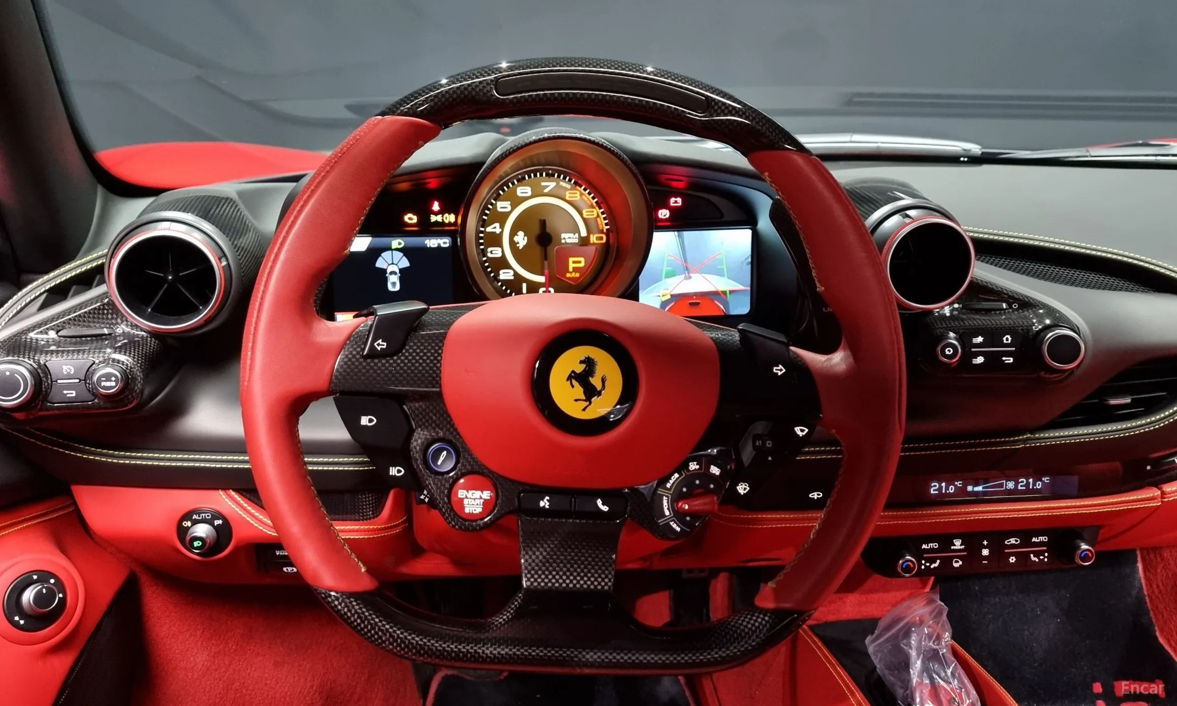 Ferrari F8 Tributo превью 13