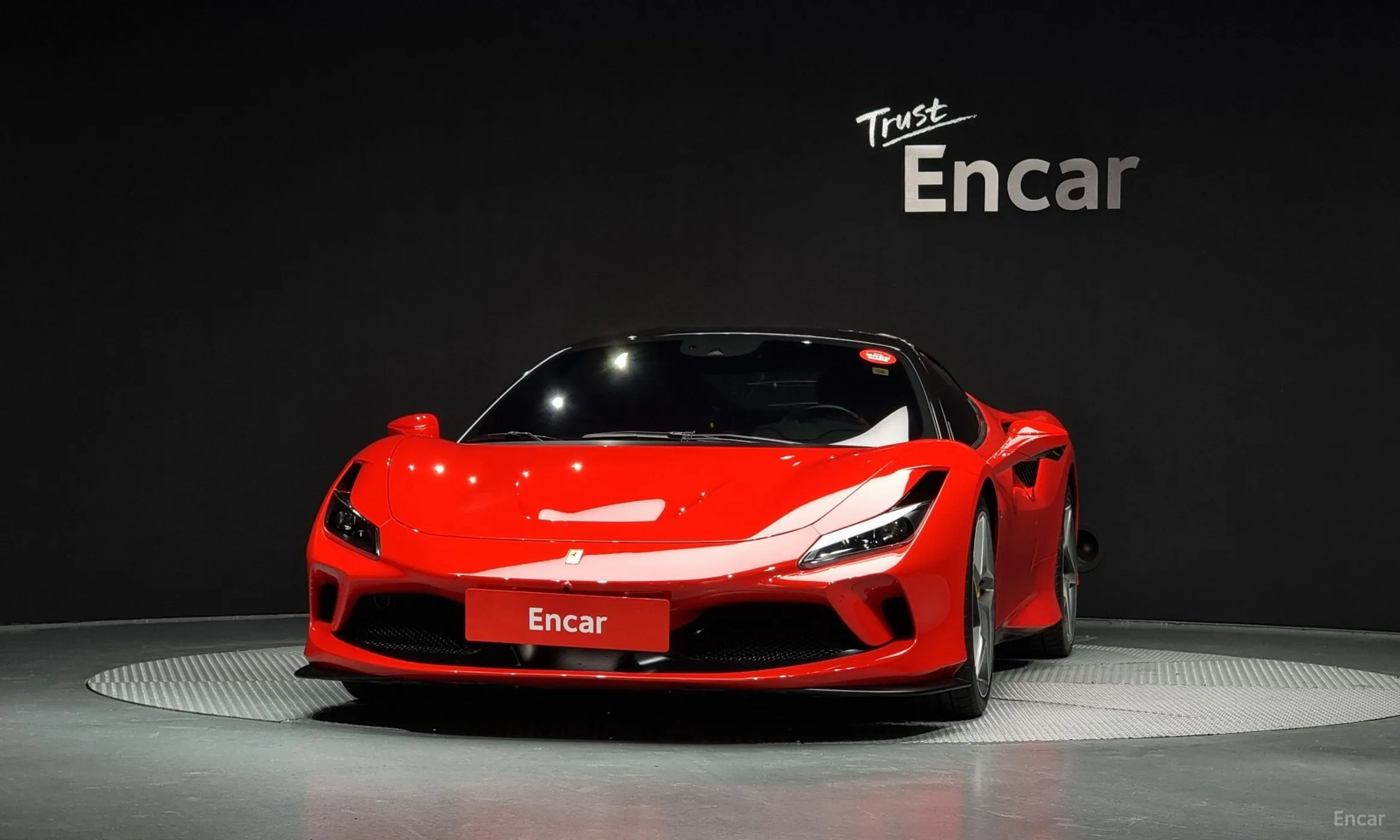 Ferrari F8 Tributo превью 3
