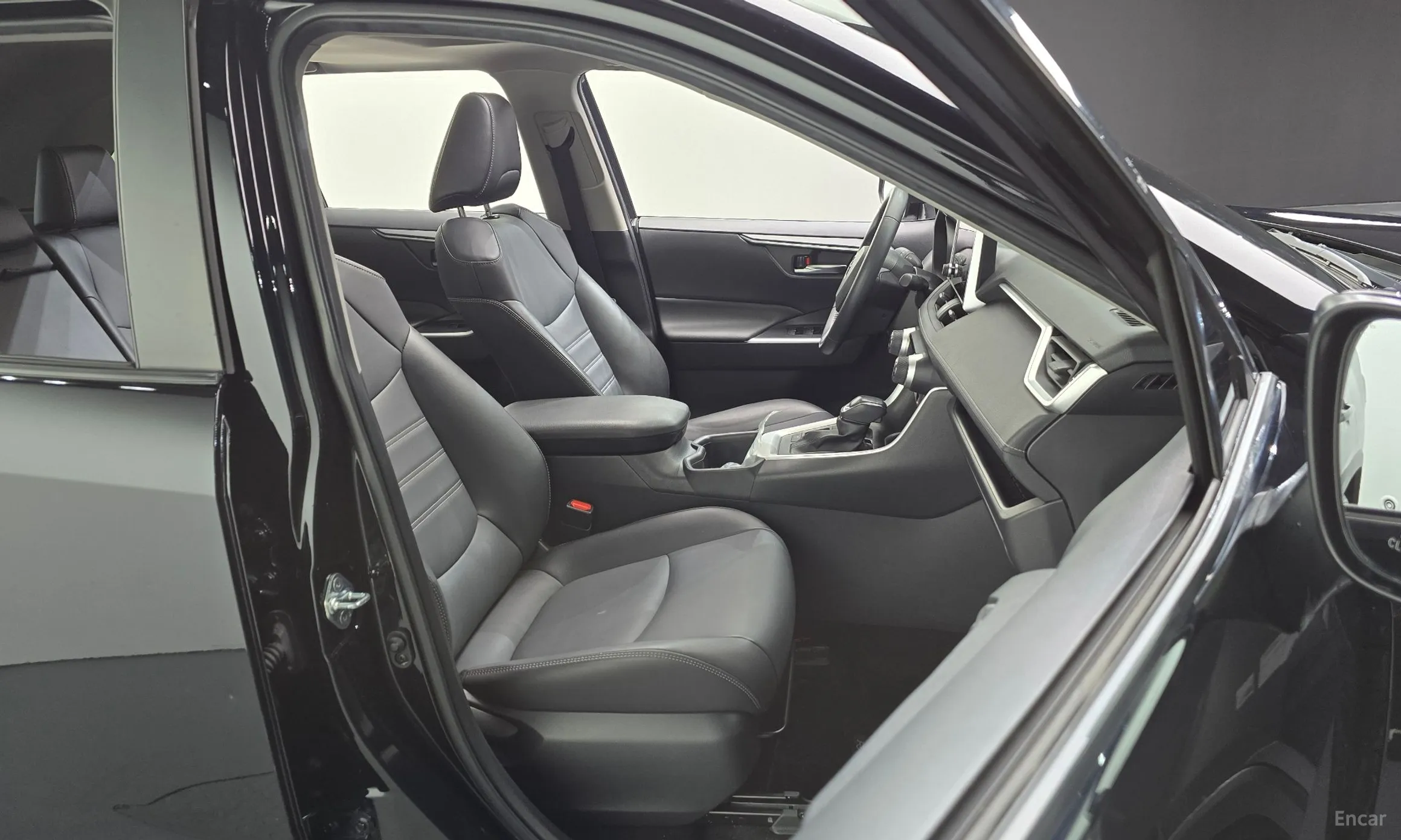 Toyota RAV4 5th Generation превью 12