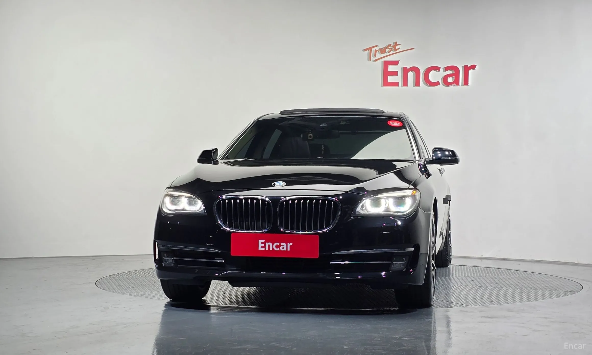 BMW 7 Series (F01) превью 3