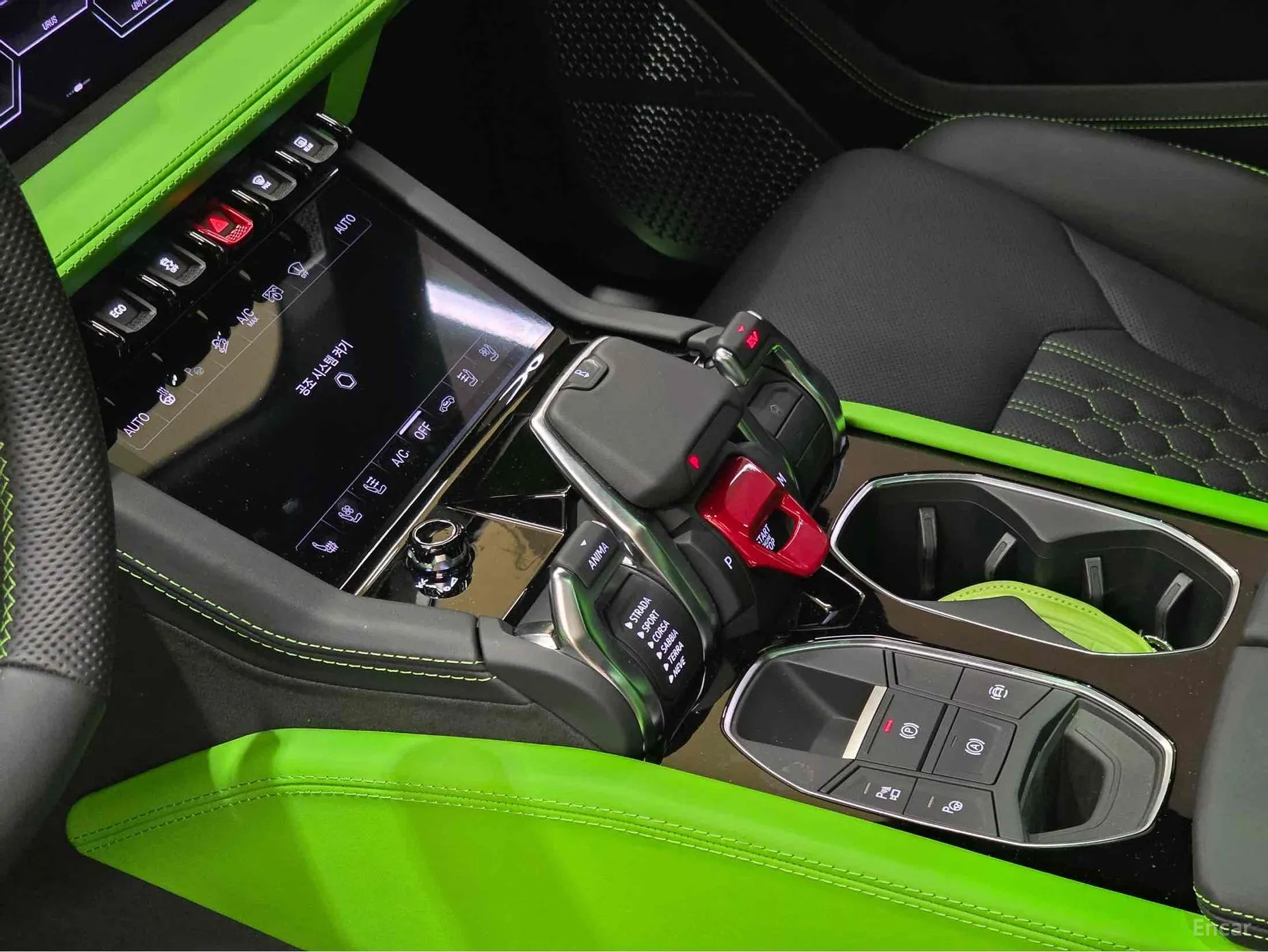 Lamborghini Urus превью 7