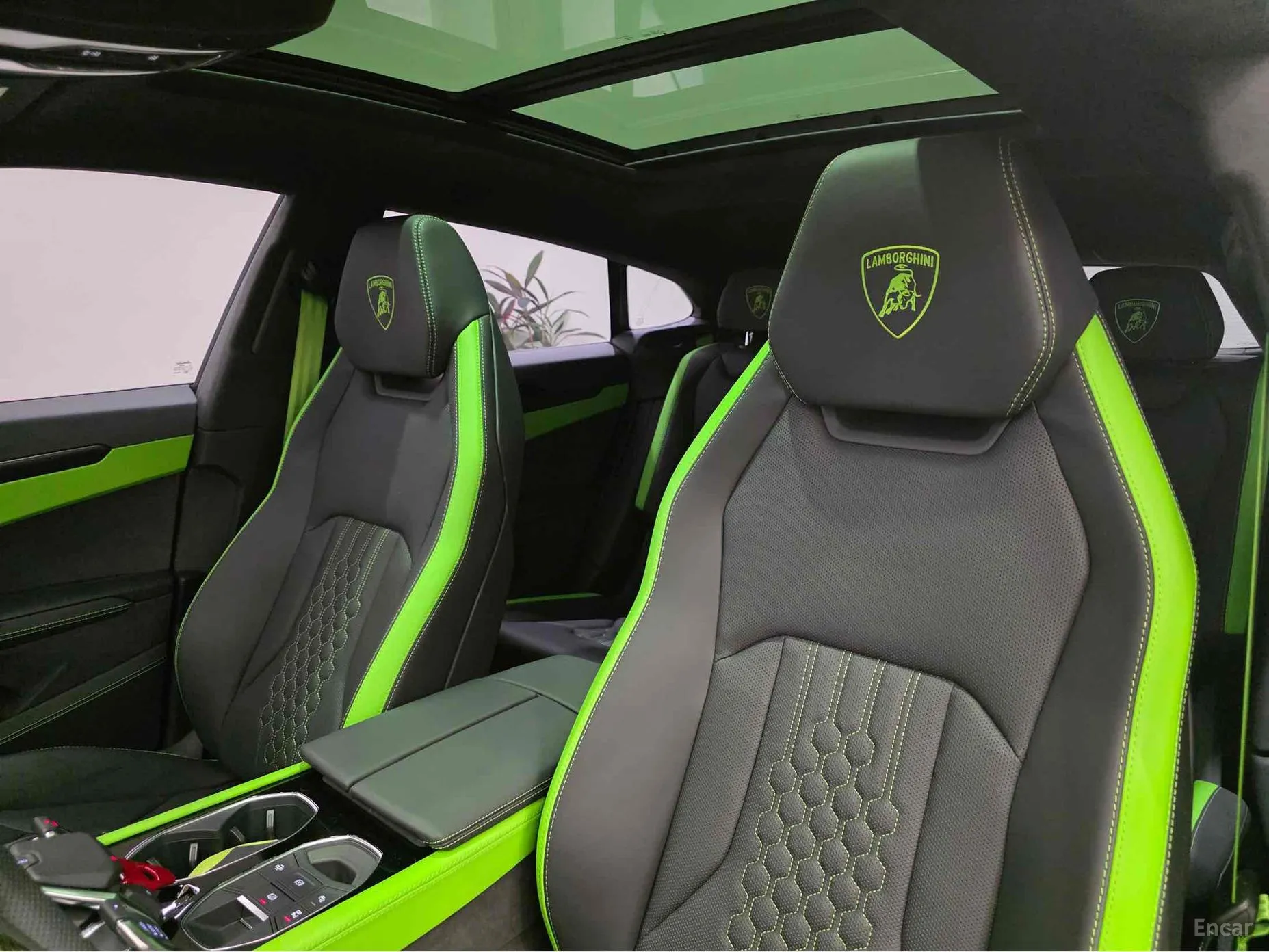 Lamborghini Urus превью 8