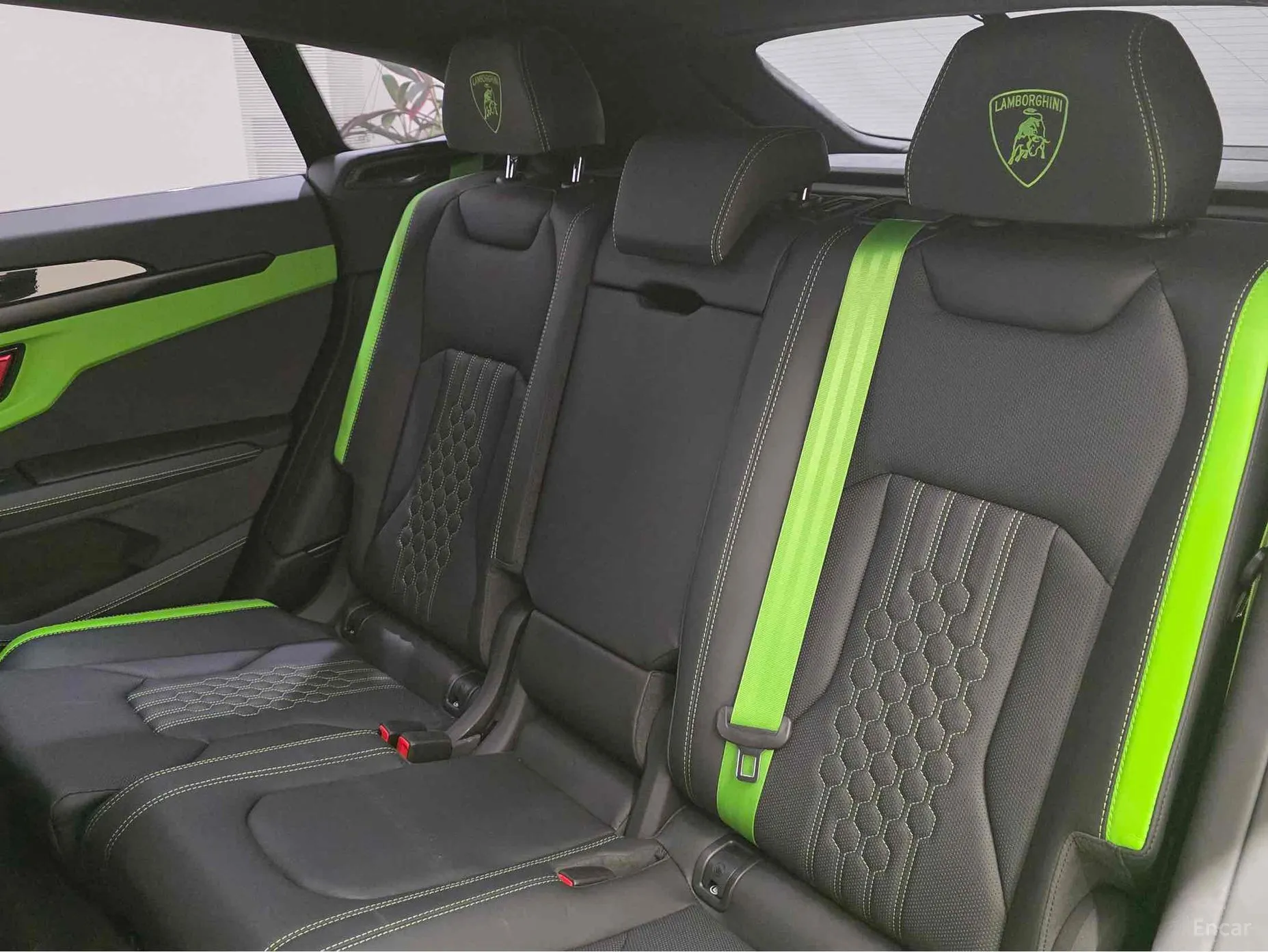 Lamborghini Urus превью 9