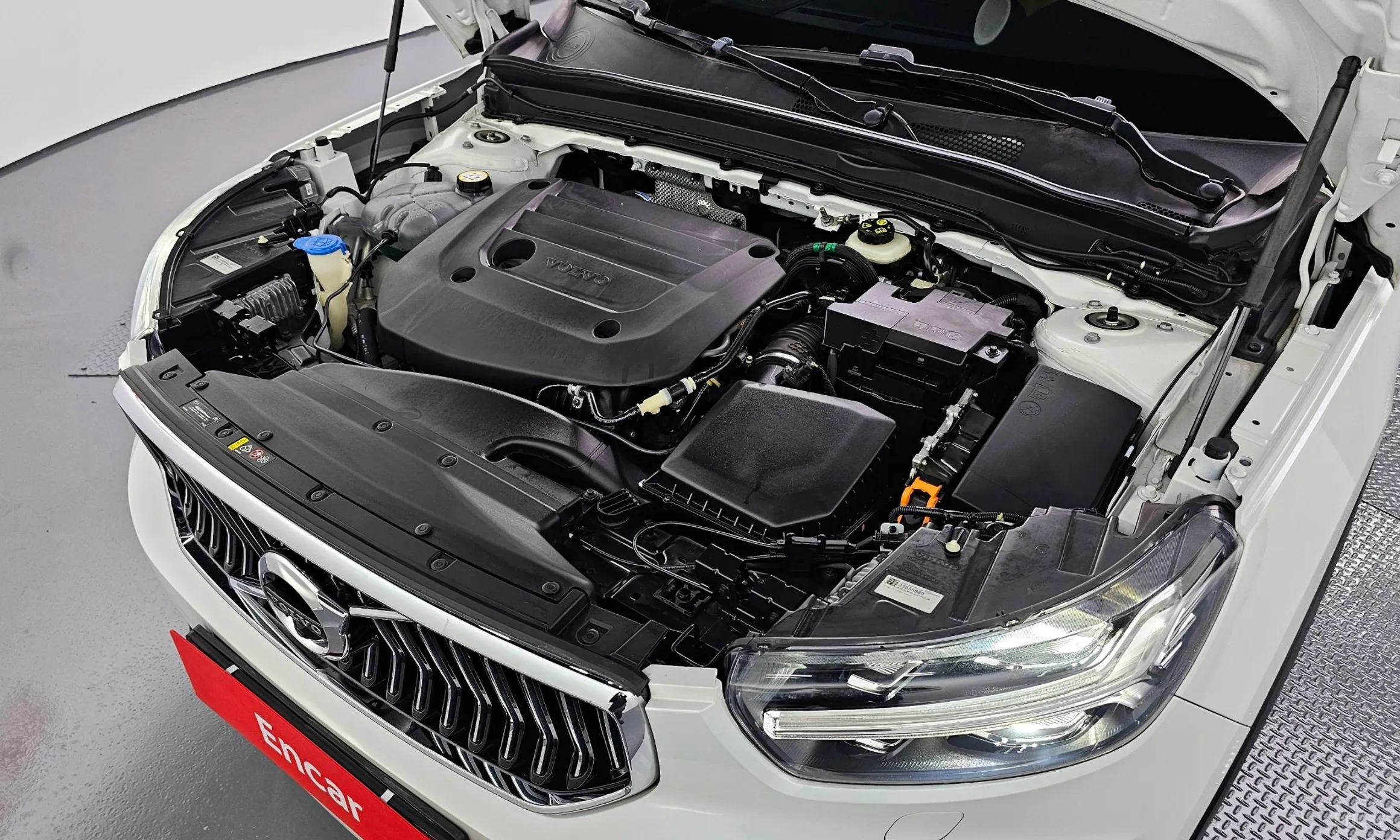 Volvo XC40 превью 6