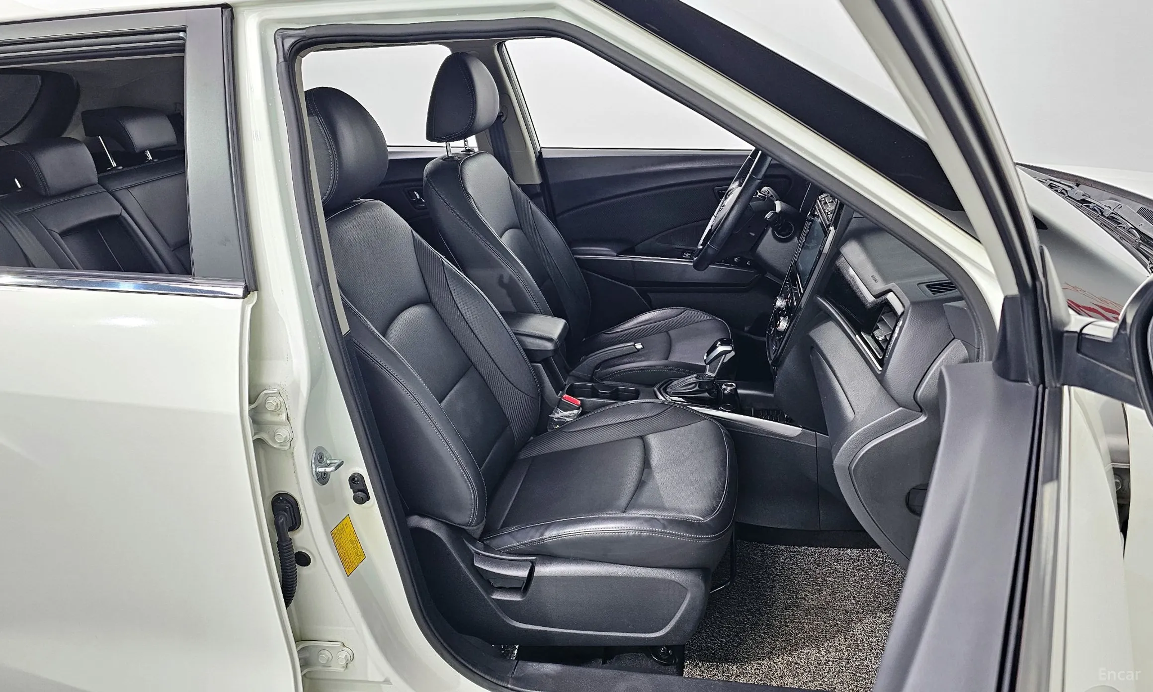 KG Mobility (SsangYong) Berry New Tivoli превью 12