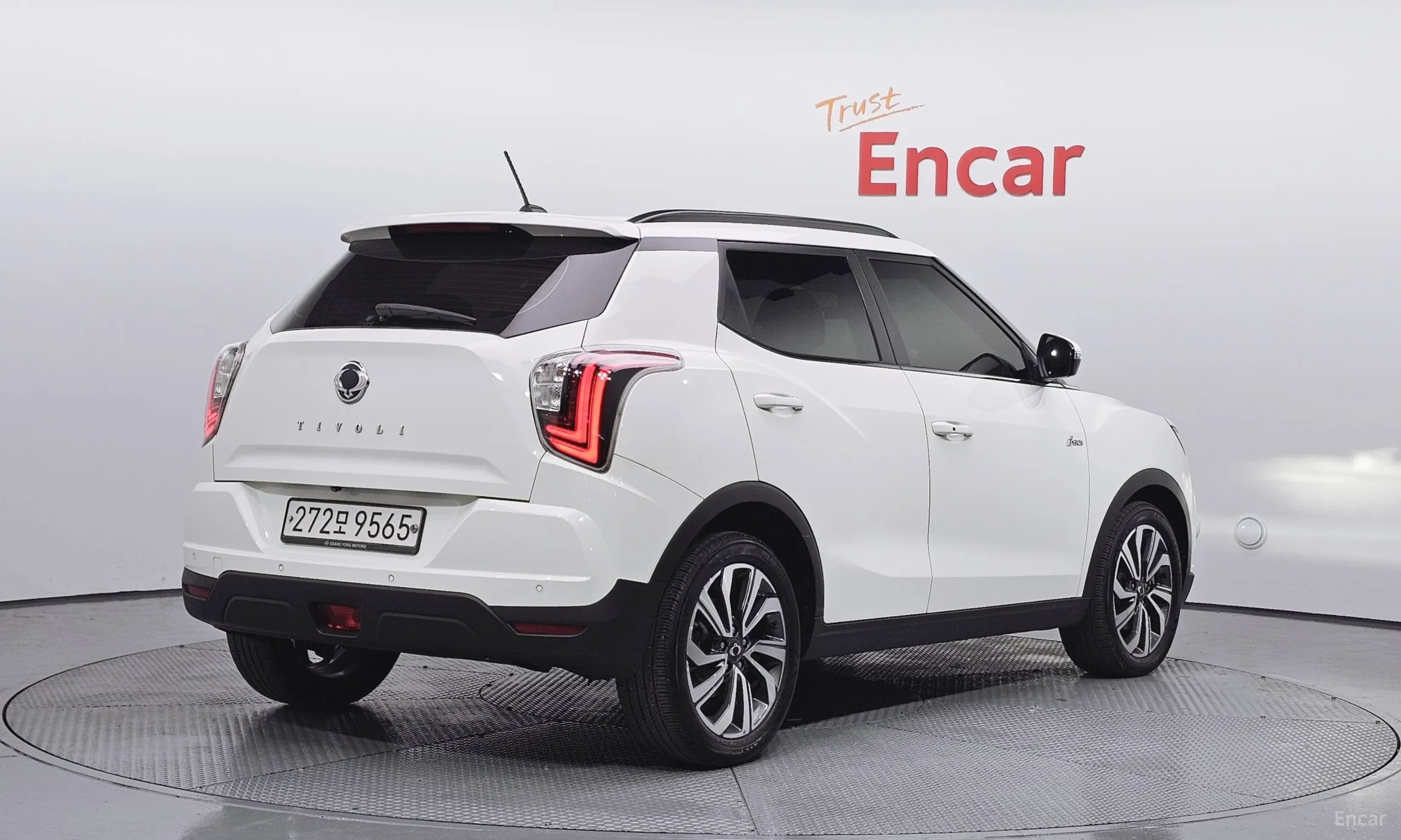 KG Mobility (SsangYong) Berry New Tivoli превью 2