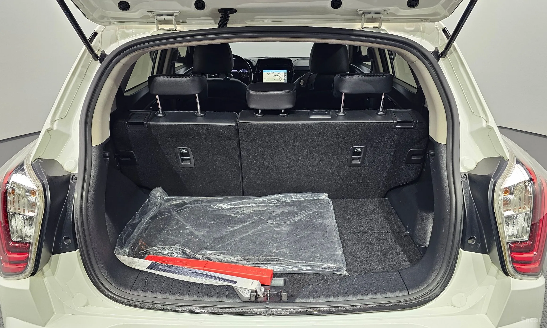 KG Mobility (SsangYong) Berry New Tivoli превью 20