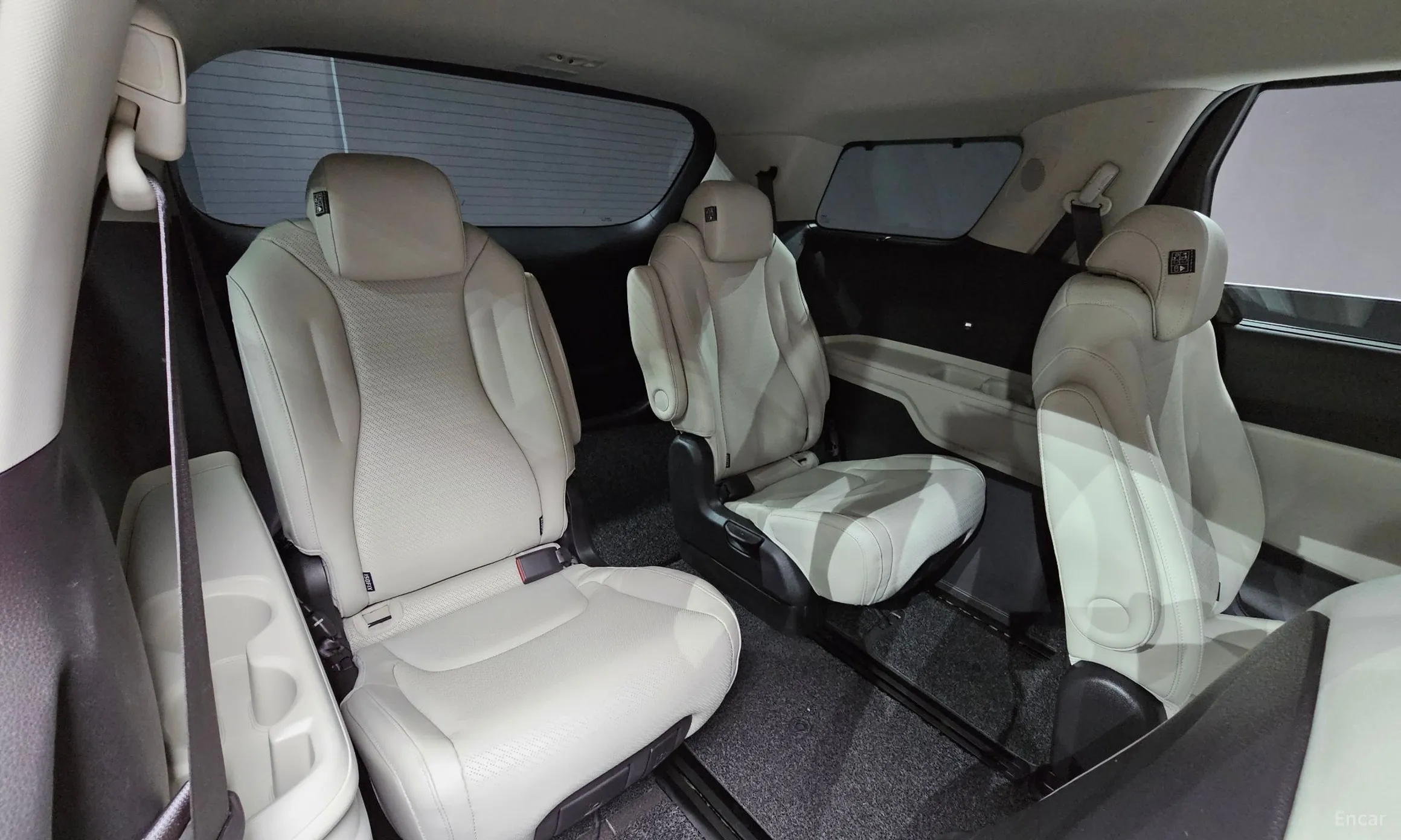 Kia Carnival Gen 4 превью 19