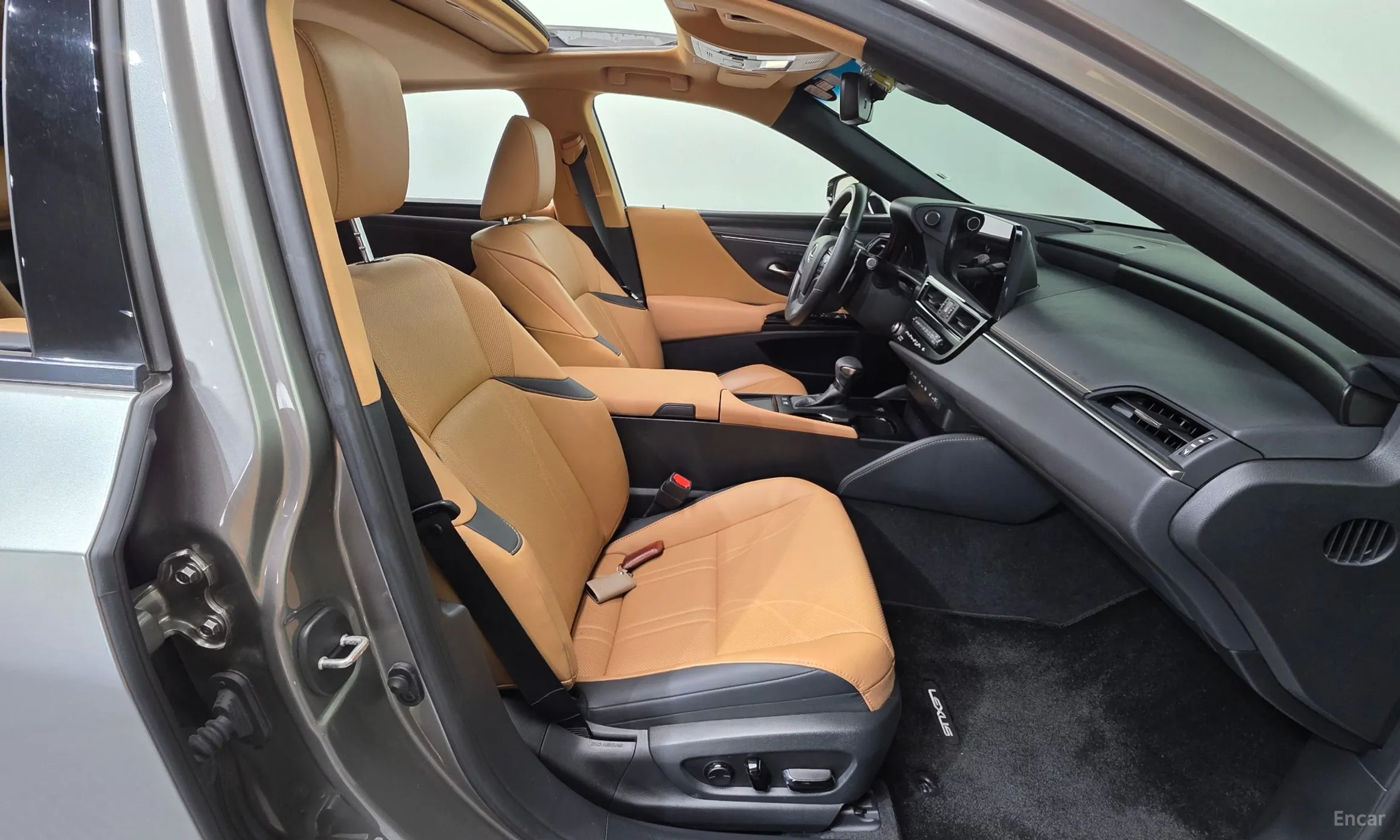 Lexus ES300h 7th Generation превью 10