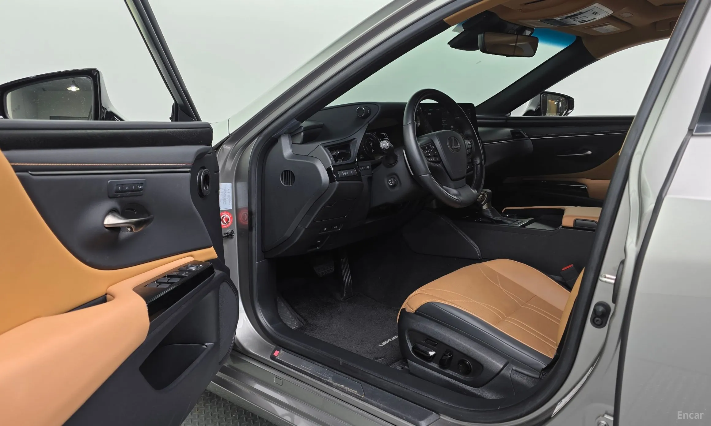 Lexus ES300h 7th Generation превью 13