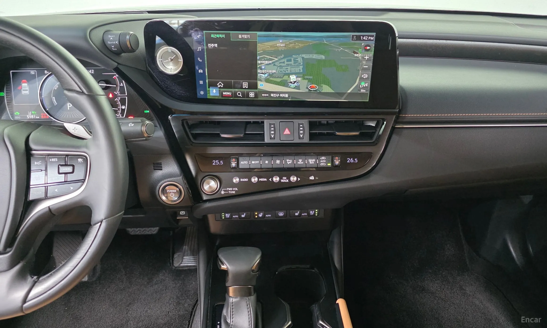 Lexus ES300h 7th Generation превью 15