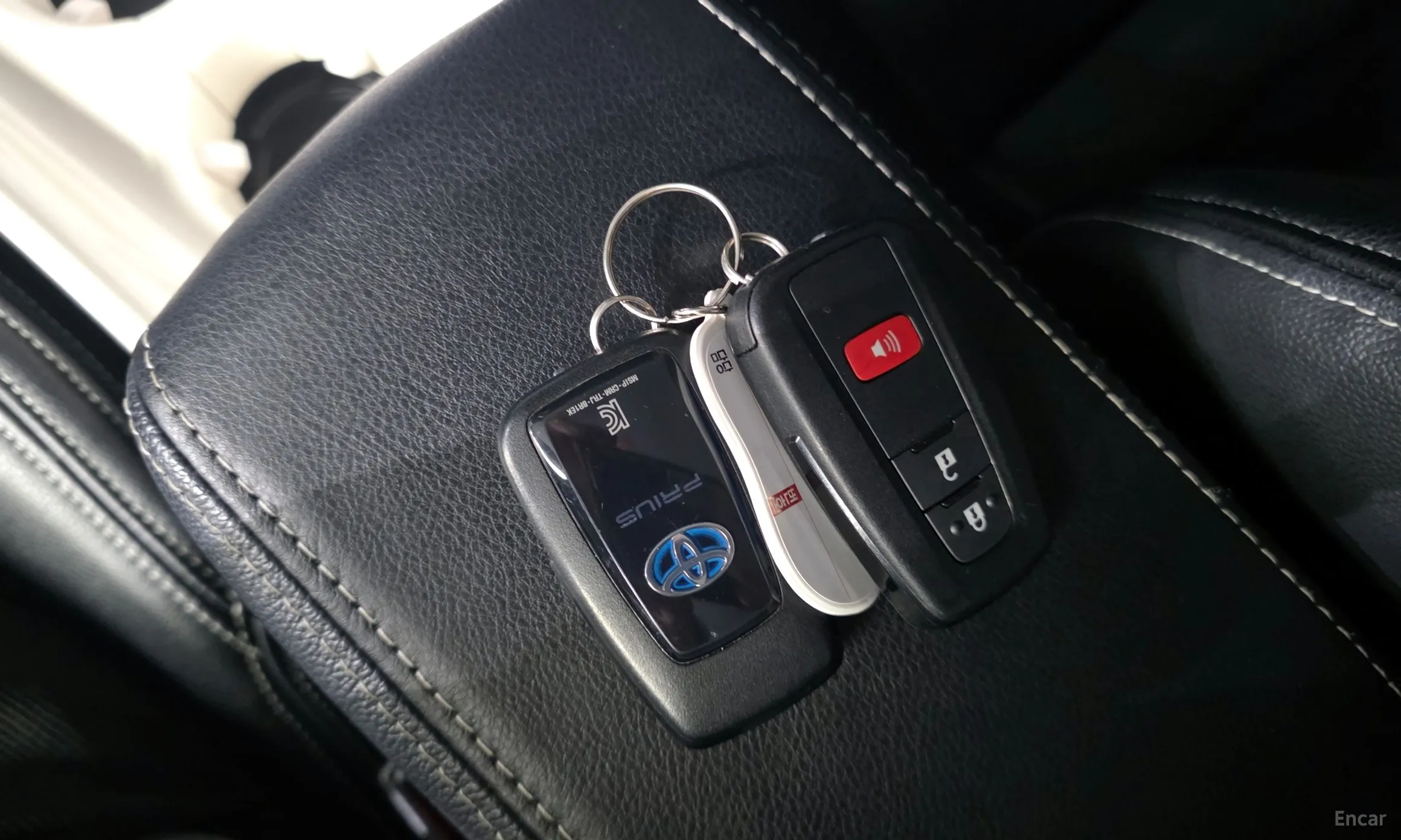 Toyota Prius 4th Generation превью 20