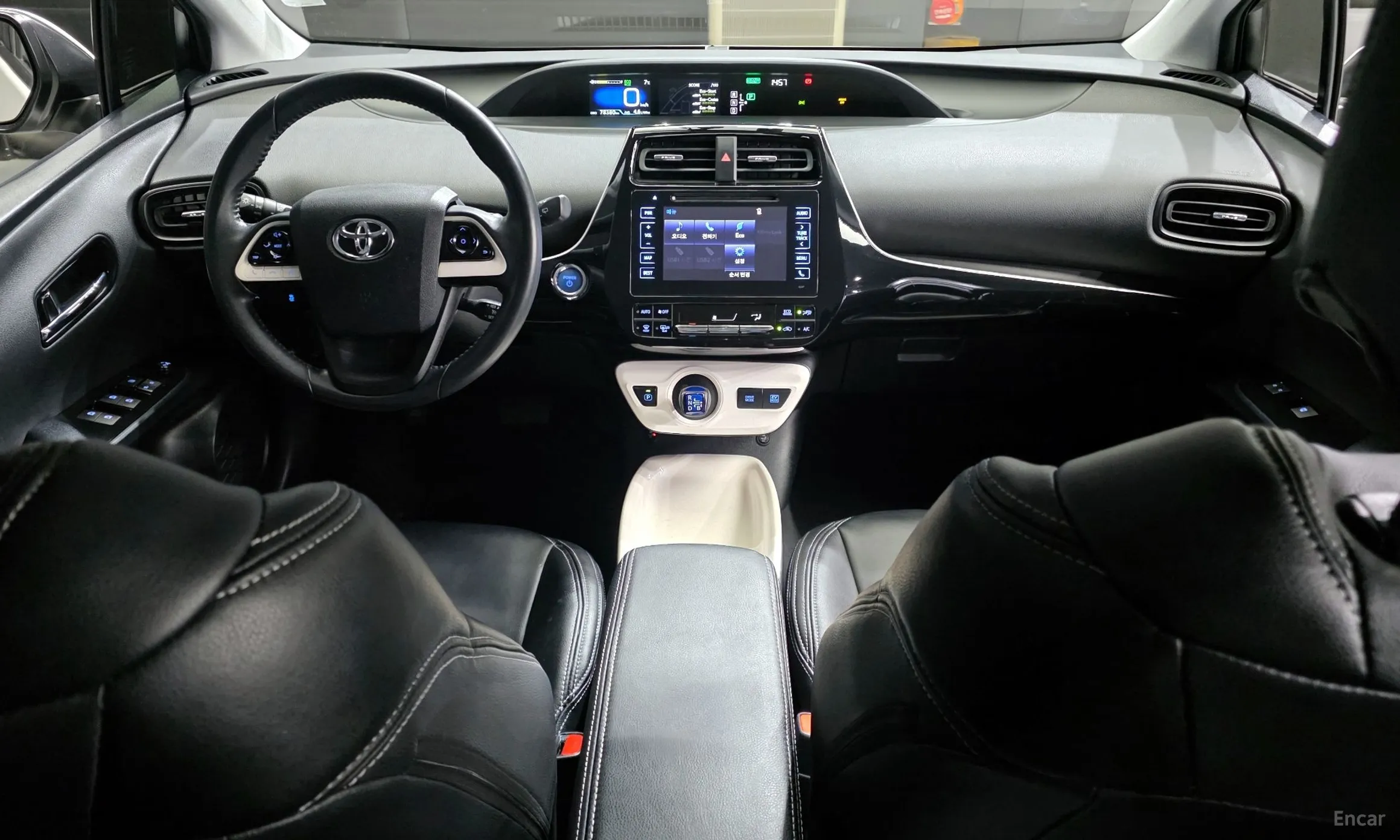 Toyota Prius 4th Generation превью 7