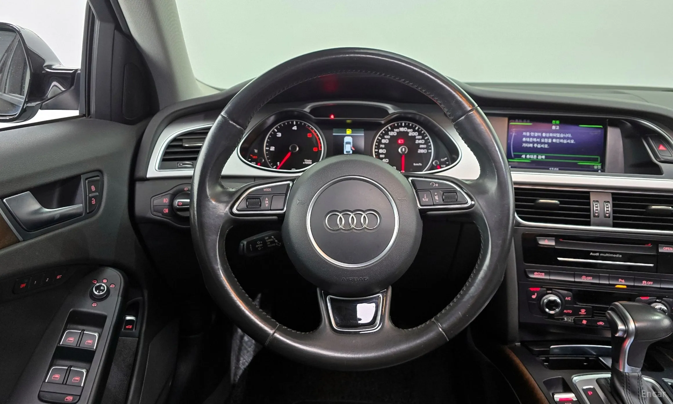 Audi New A4 превью 13
