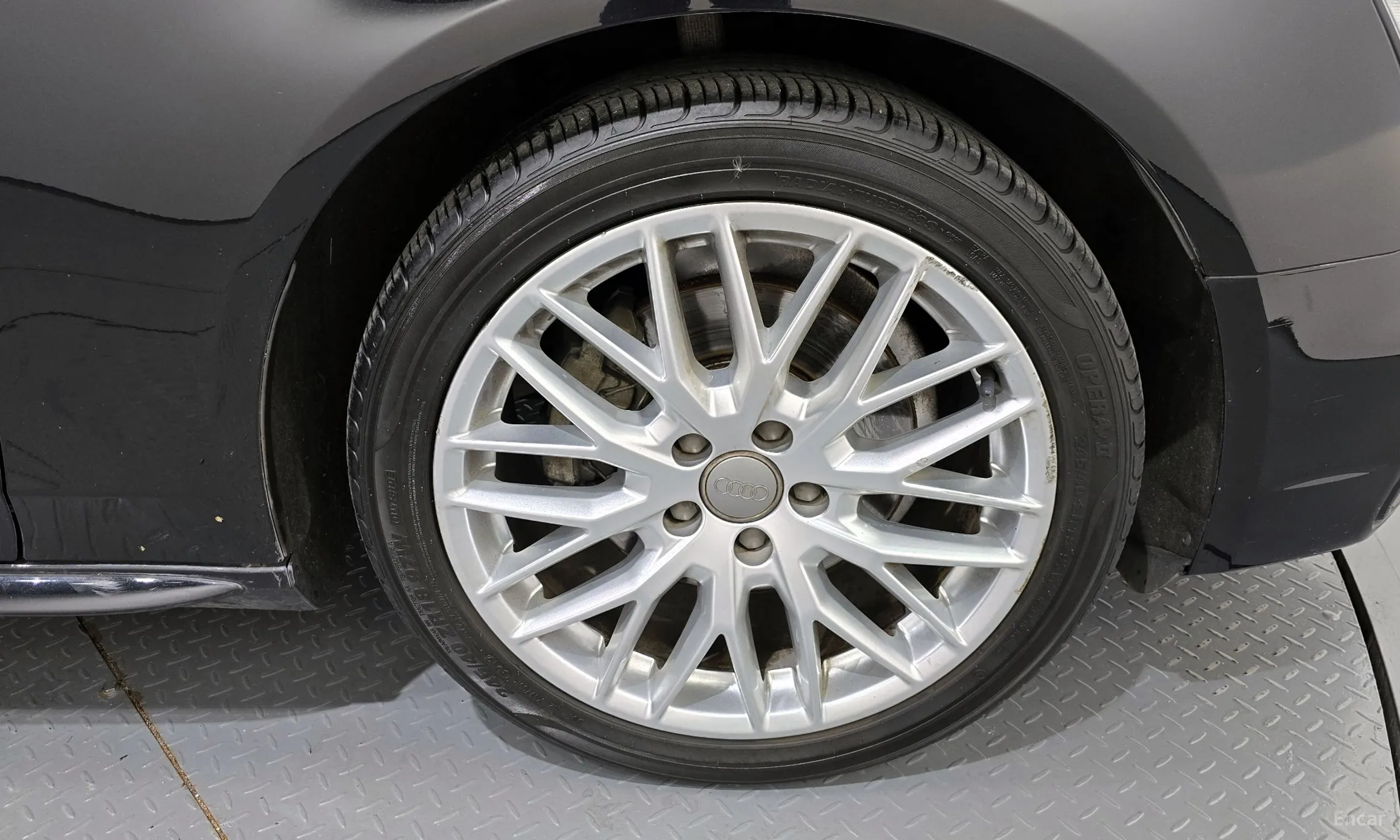 Audi New A4 превью 5