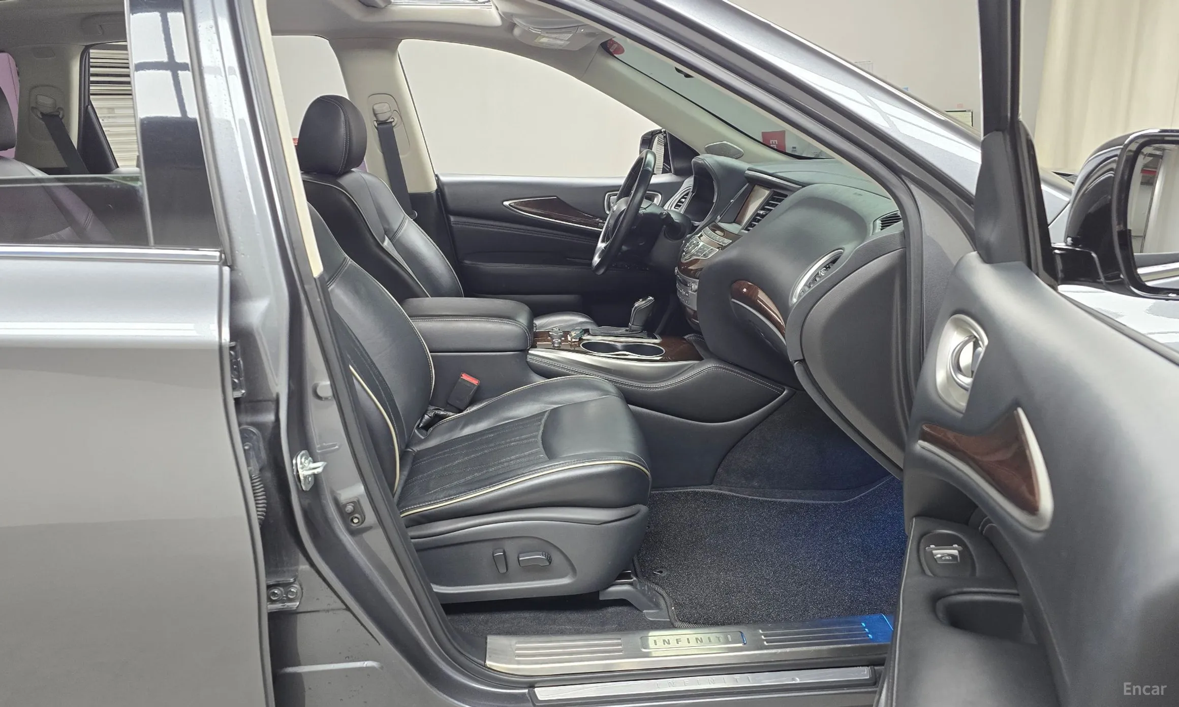 Infiniti QX60 превью 11