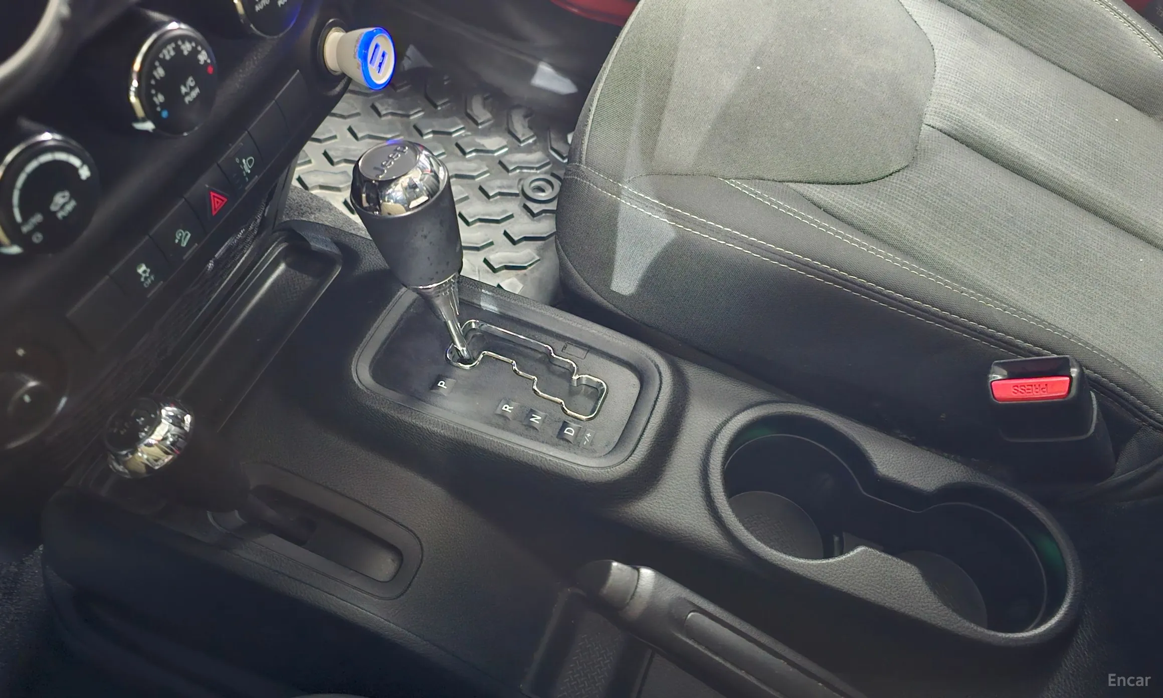 Jeep Wrangler (JK) превью 9