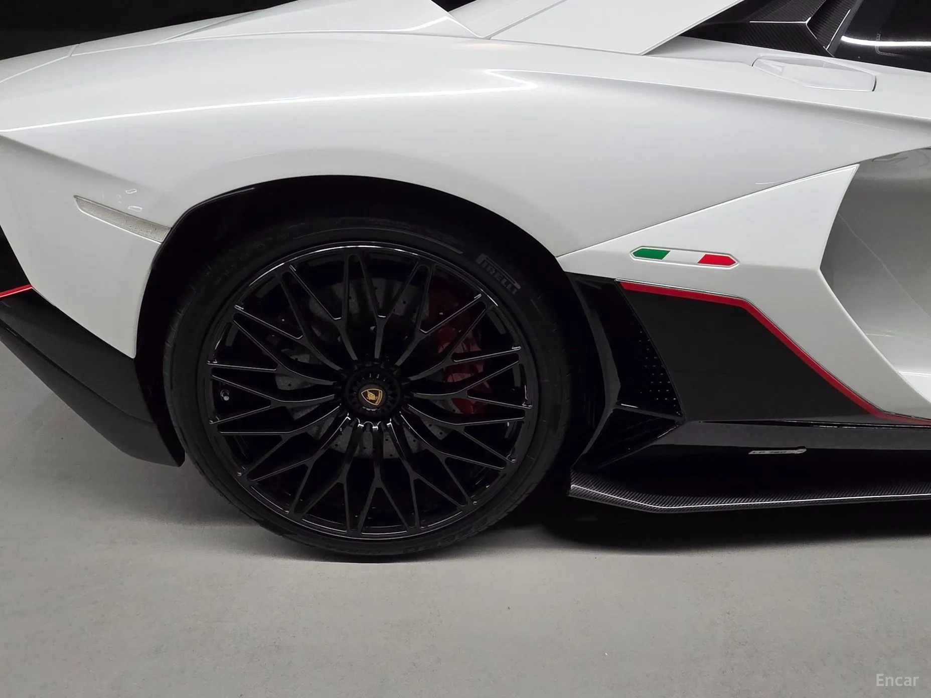 Lamborghini Aventador превью 19