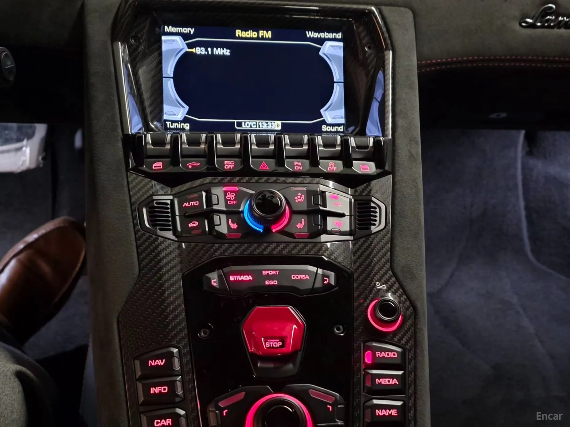 Lamborghini Aventador превью 9