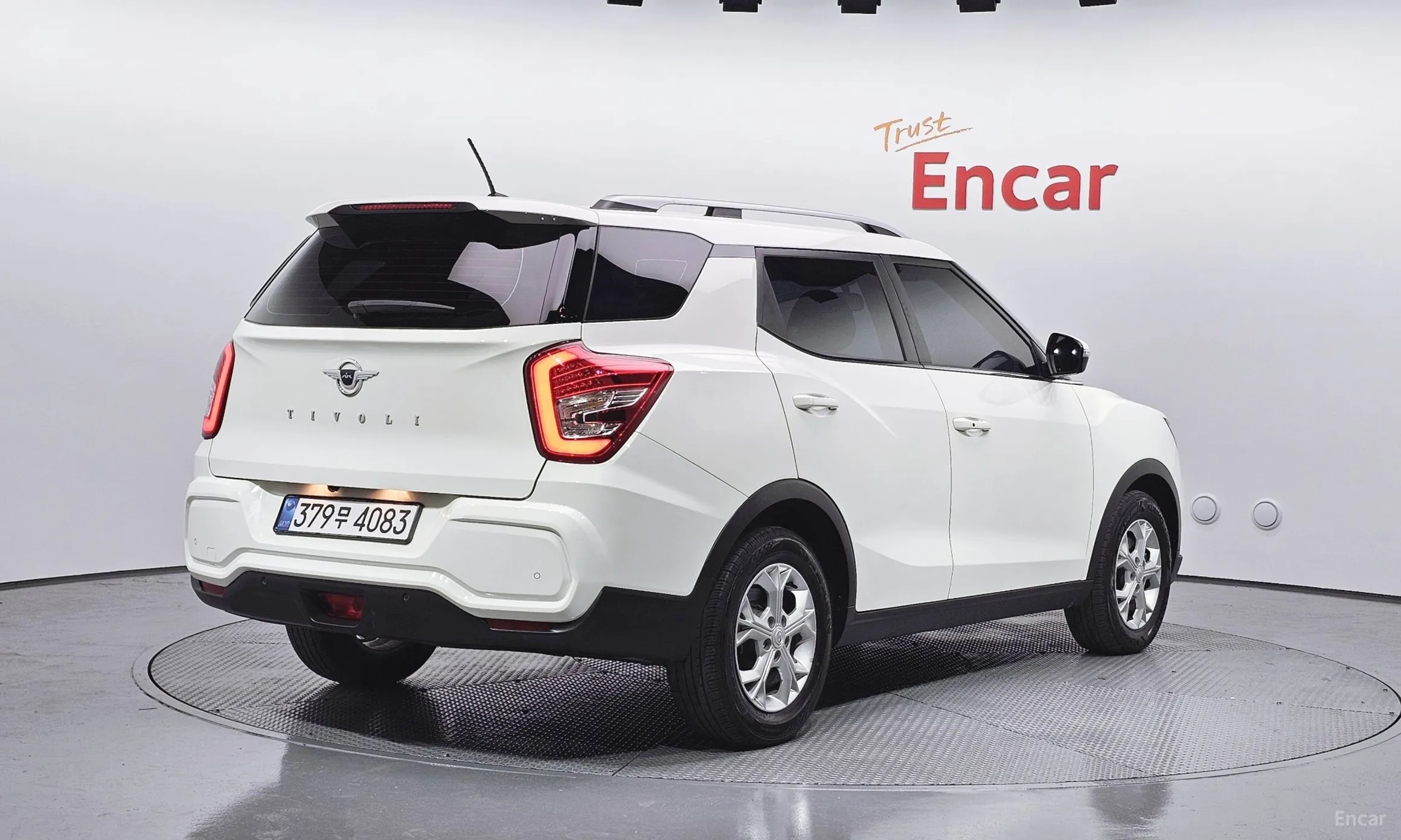 KG Mobility (SsangYong) Tivoli Air превью 2