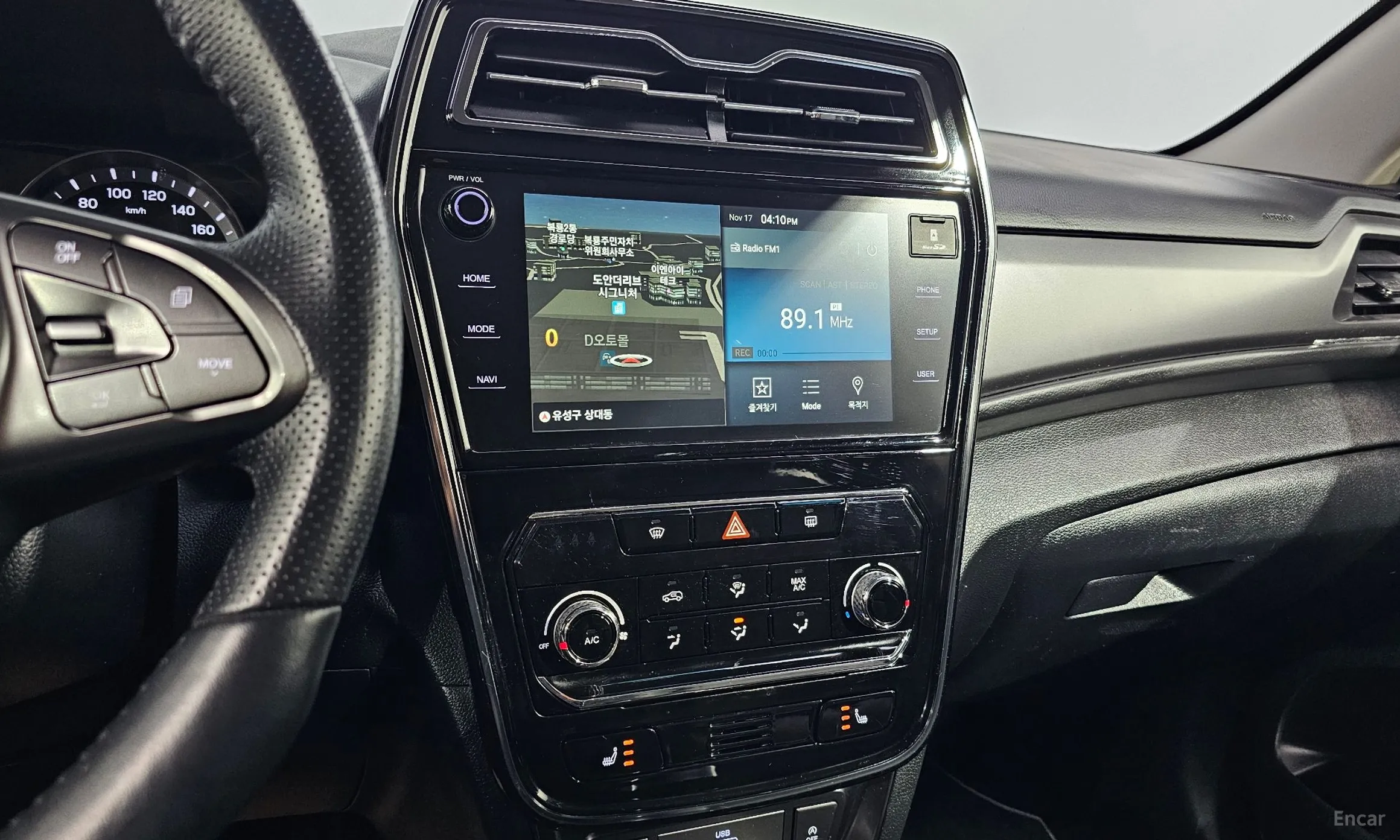 KG Mobility (SsangYong) Tivoli Air превью 17