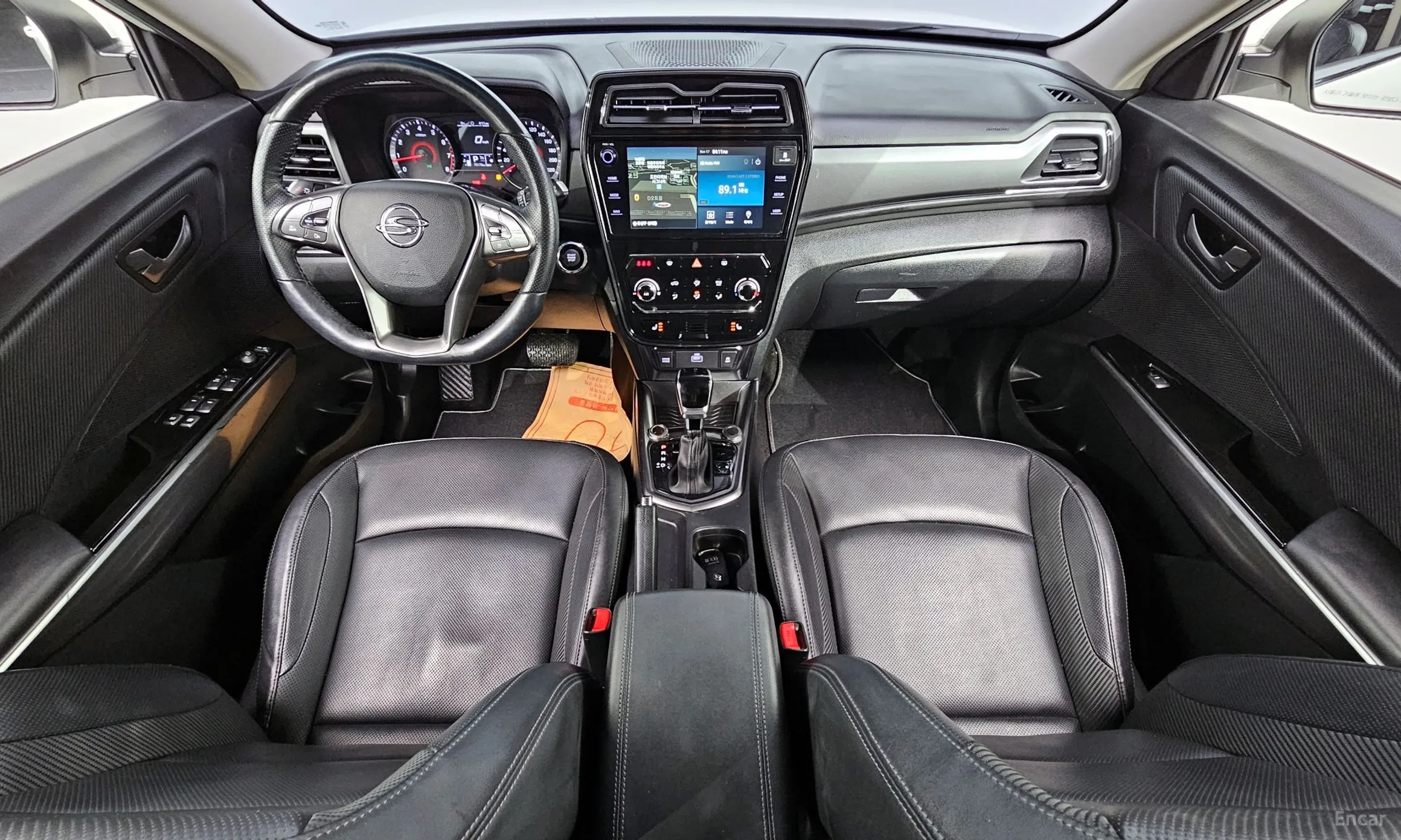 KG Mobility (SsangYong) Tivoli Air превью 7