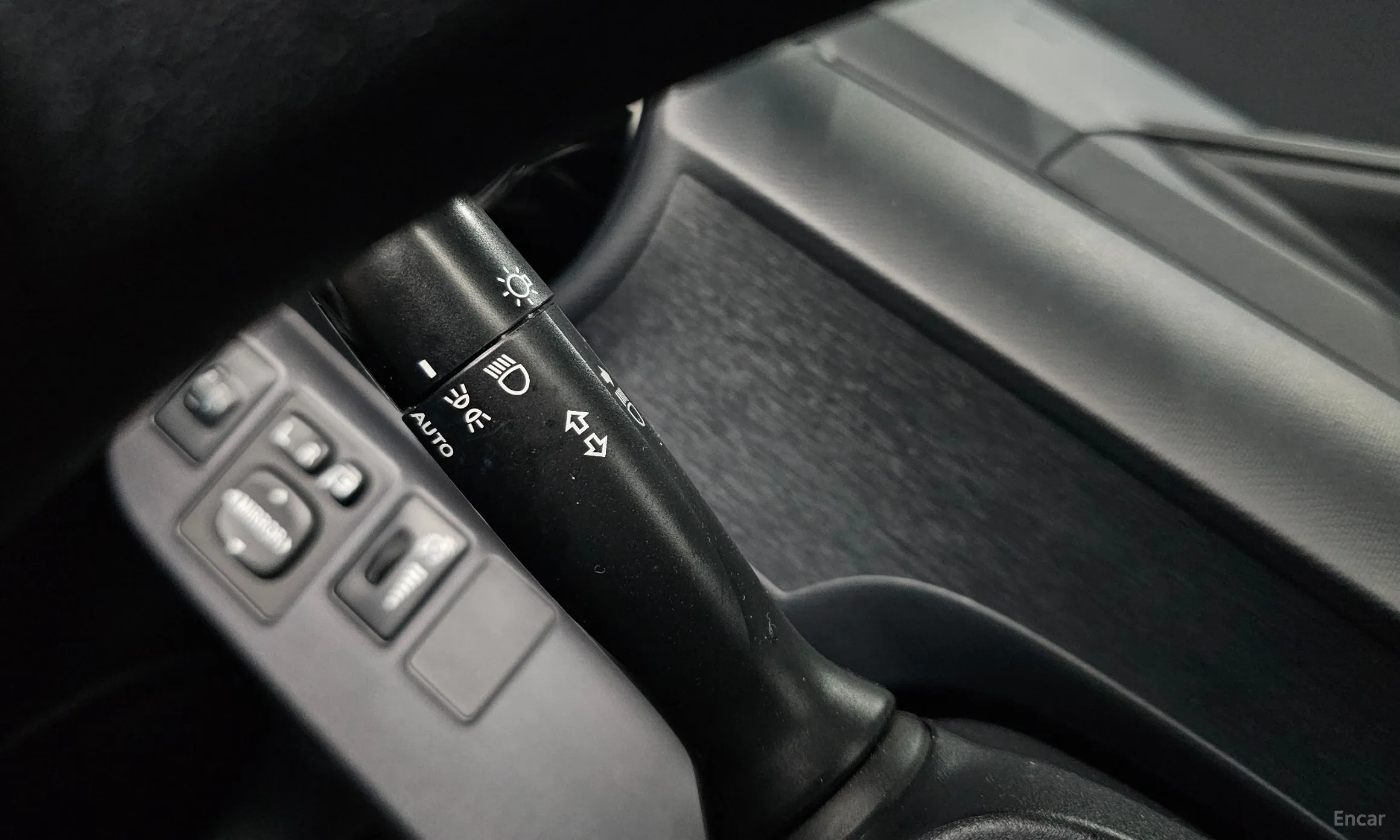 Toyota Prius C превью 18