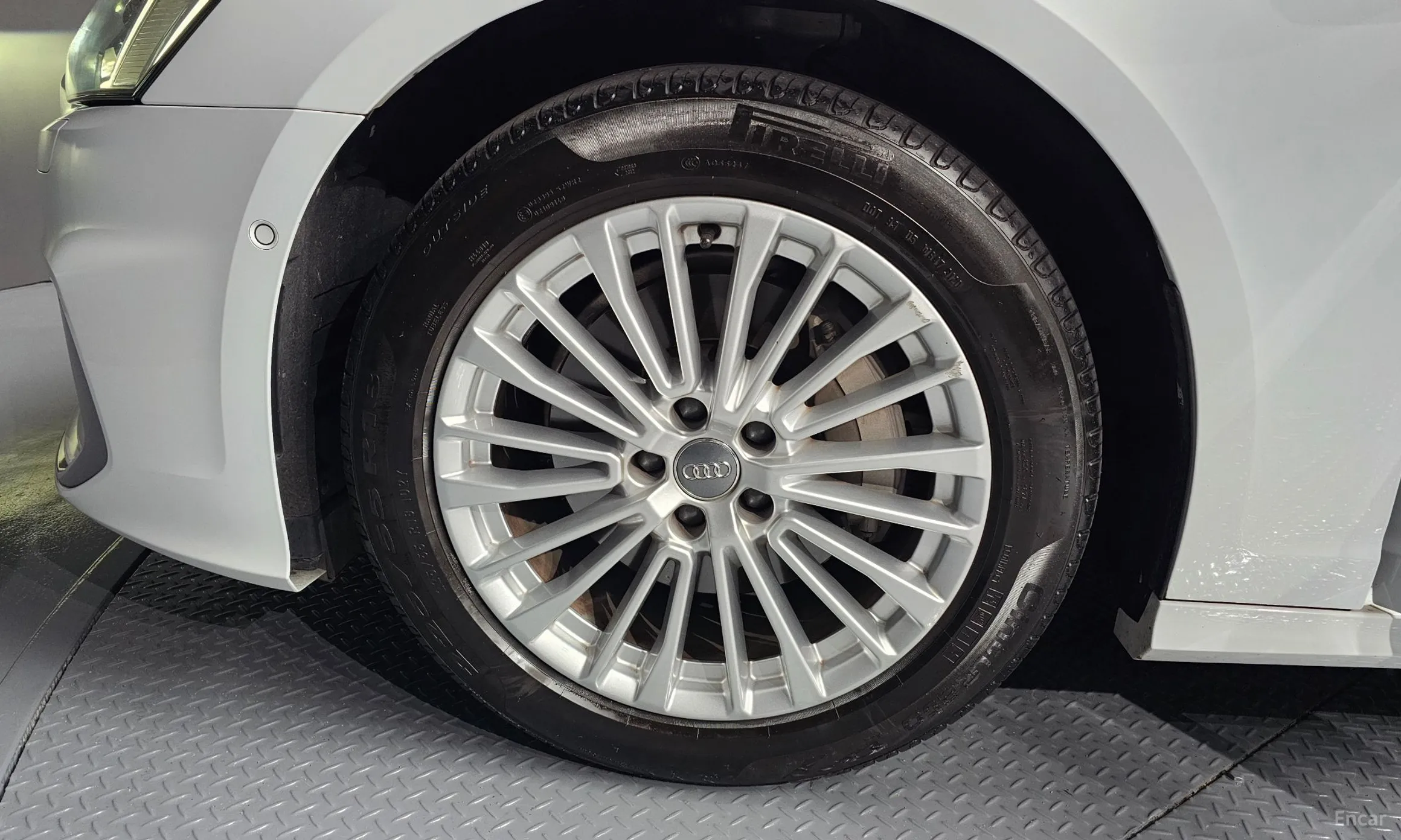 Audi A6 (C8) превью 5