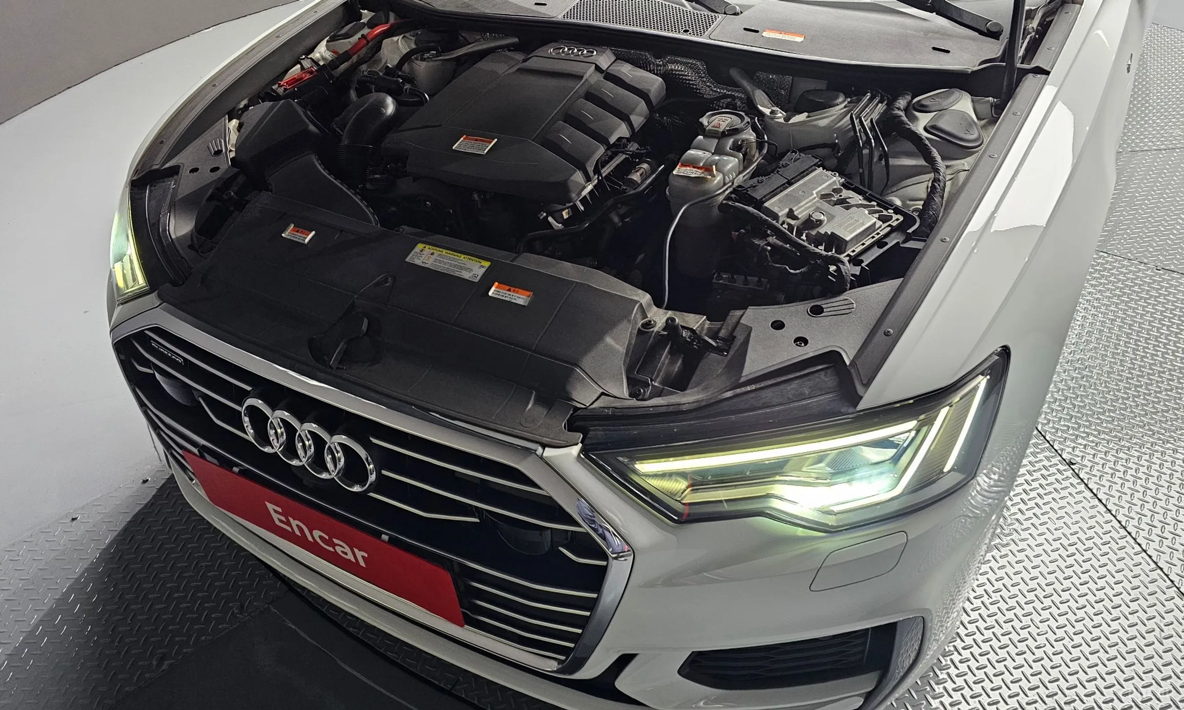 Audi A6 (C8) превью 6